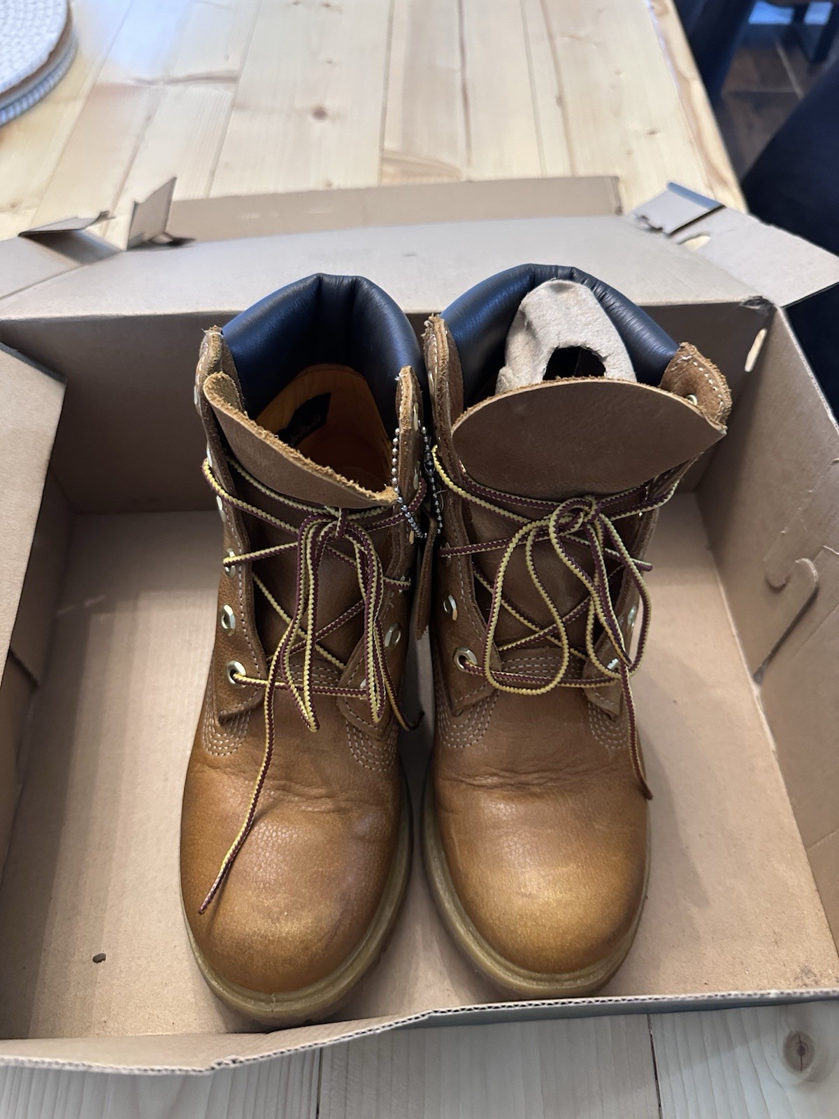 Timberland Womens Premium 6″ Waterproof Boots – Wheat Nubuck, Size 5.5