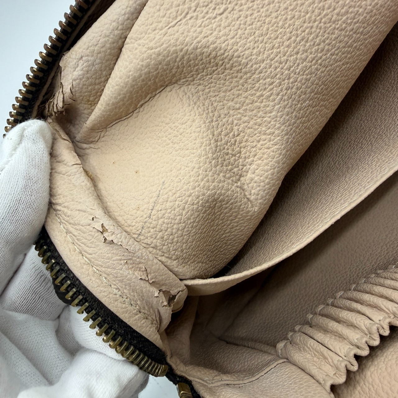 Auth Louis Vuitton Monogram Trousse Toilette 28 M47522 Clutch Bag　（E149）
