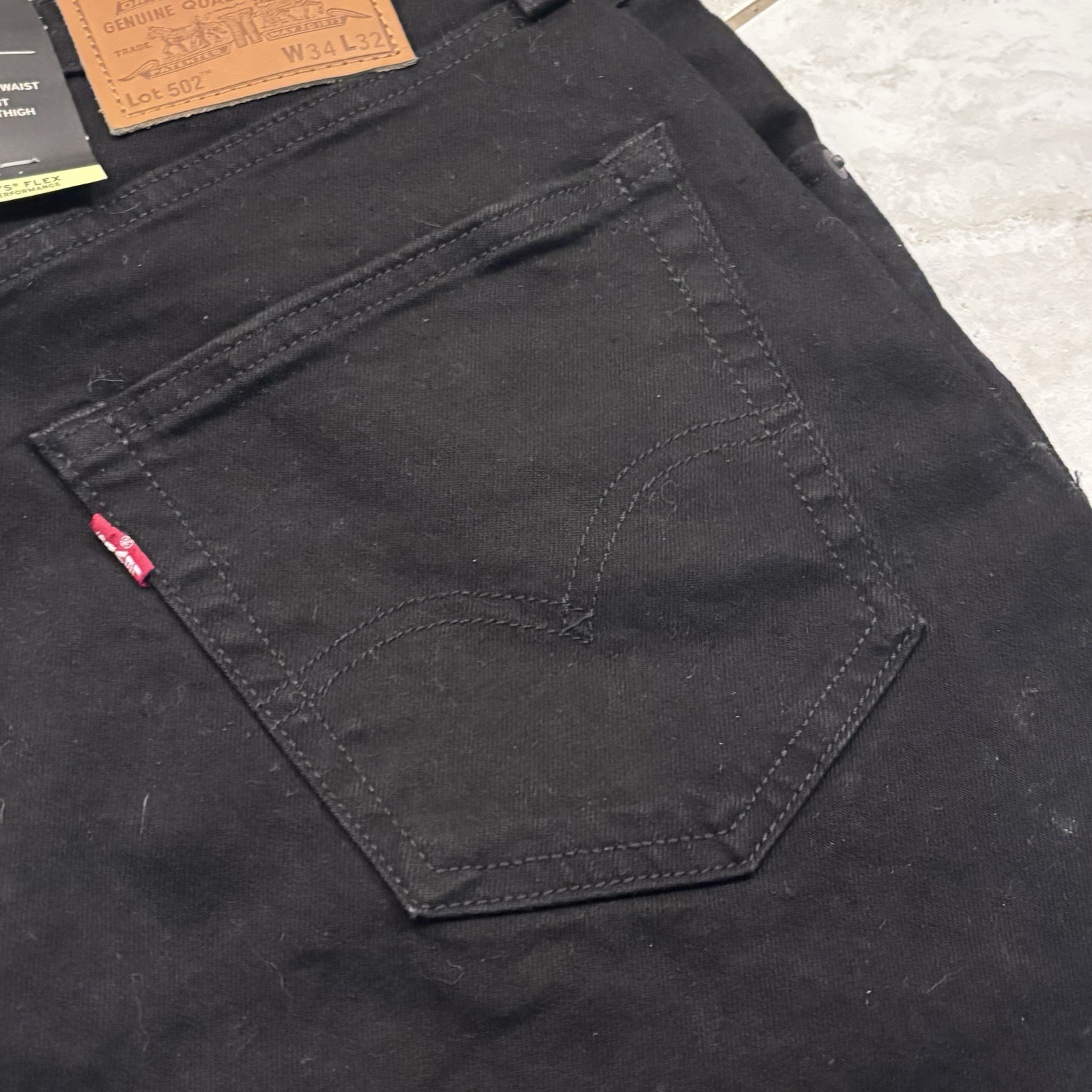 Men’s LEVIS 502 Taper Jeans Stretch Flex Eco Midrise Regular Thigh Black 34×32