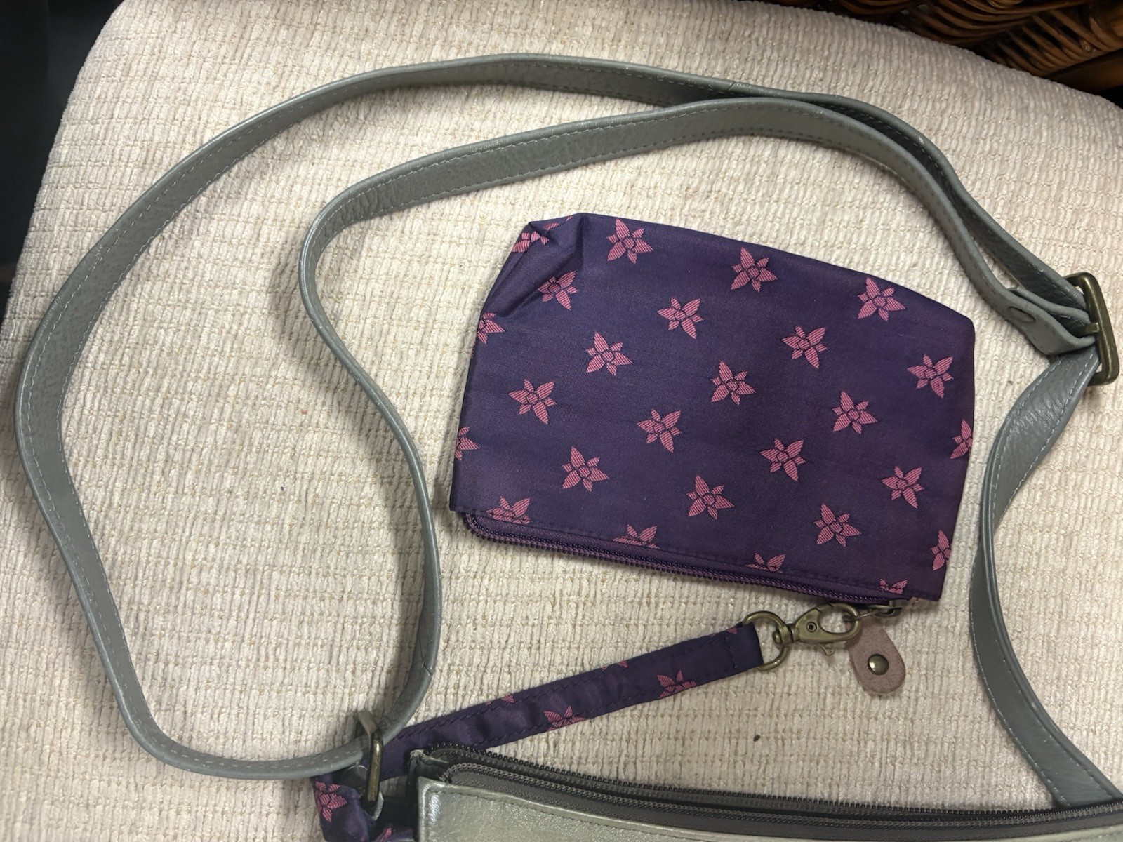 Anuschka GENTLE GIANT Elephant Convertible Purse 12.75″x9.75″x2″ Painted Leather