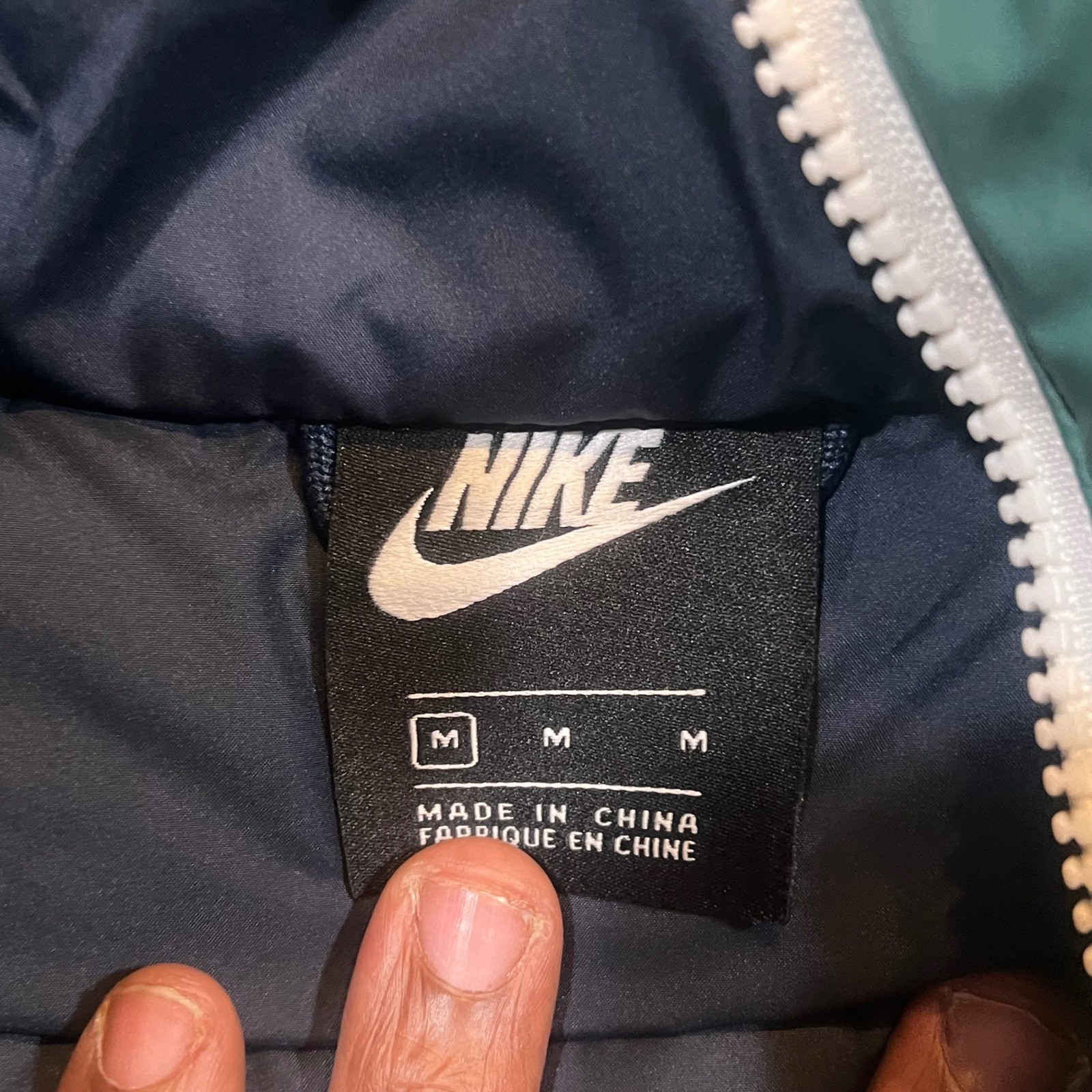 Nike Mens Windrunner Down Fill Puffer Jacket Teal Navy Blue Colorblock Hooded M