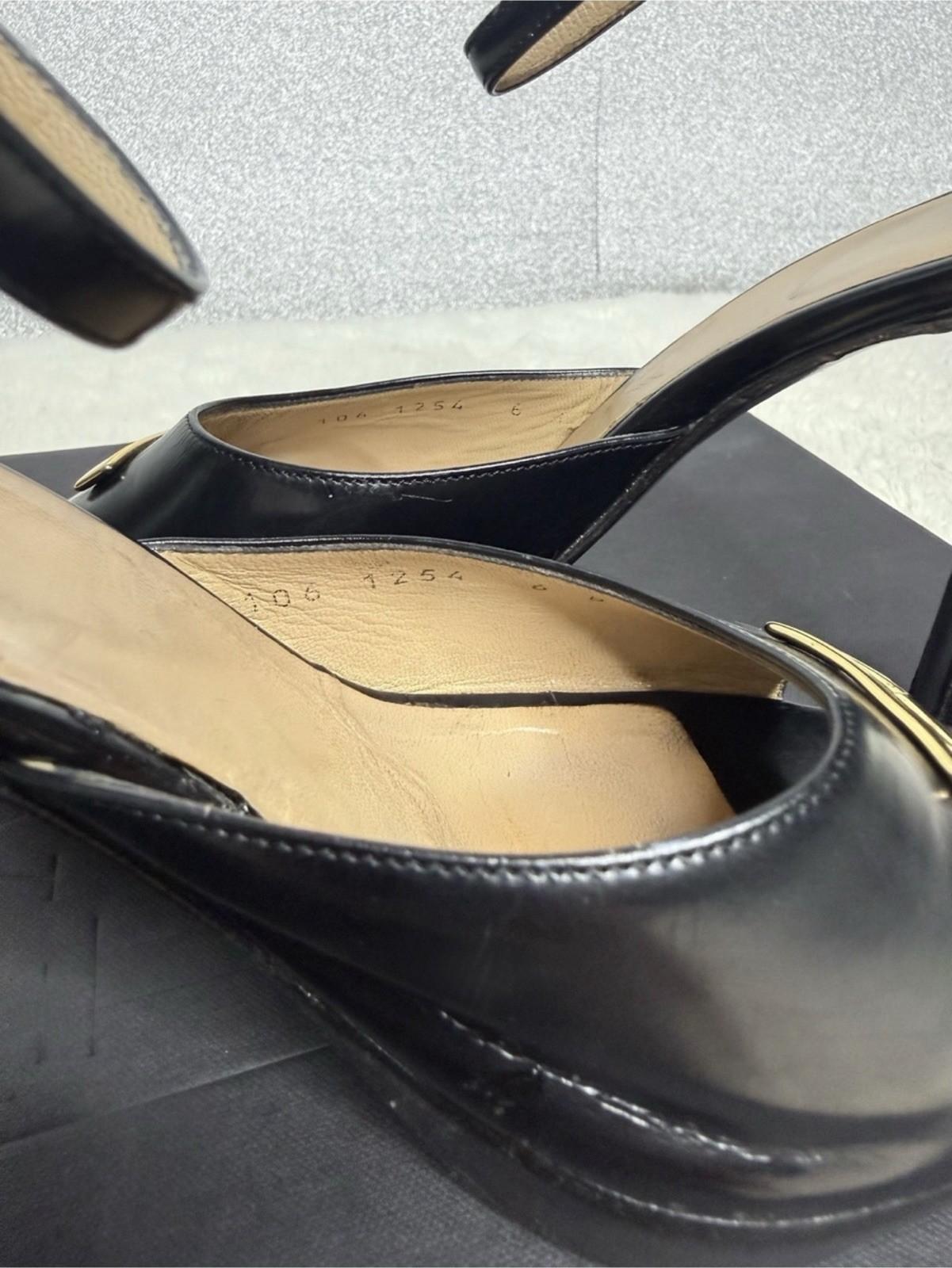 Gucci Women’s Black Leather Strappy Ankle Strap Open Toe Heels Buckle 6B