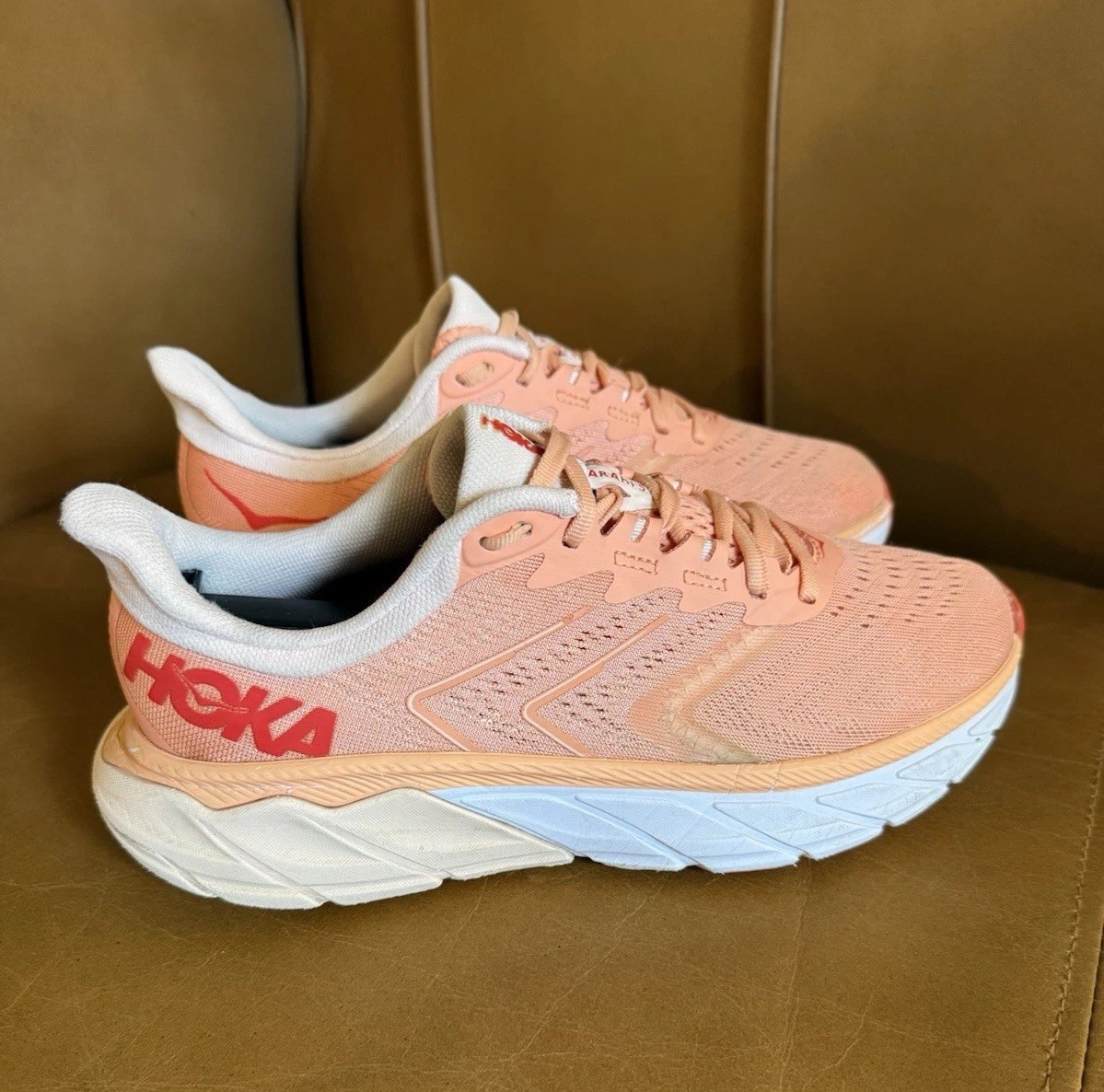 HOKA Arahi 5 Women’s Size 8.5B Pink Coral Running Shoes Sneakers 1115012 EUC