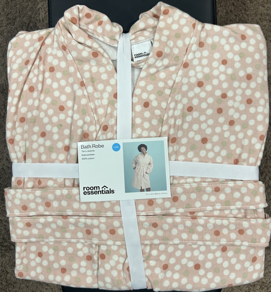 Dotted Pink Bath Robe With Kimono Collar – Room Essentials NWT Size L/XL