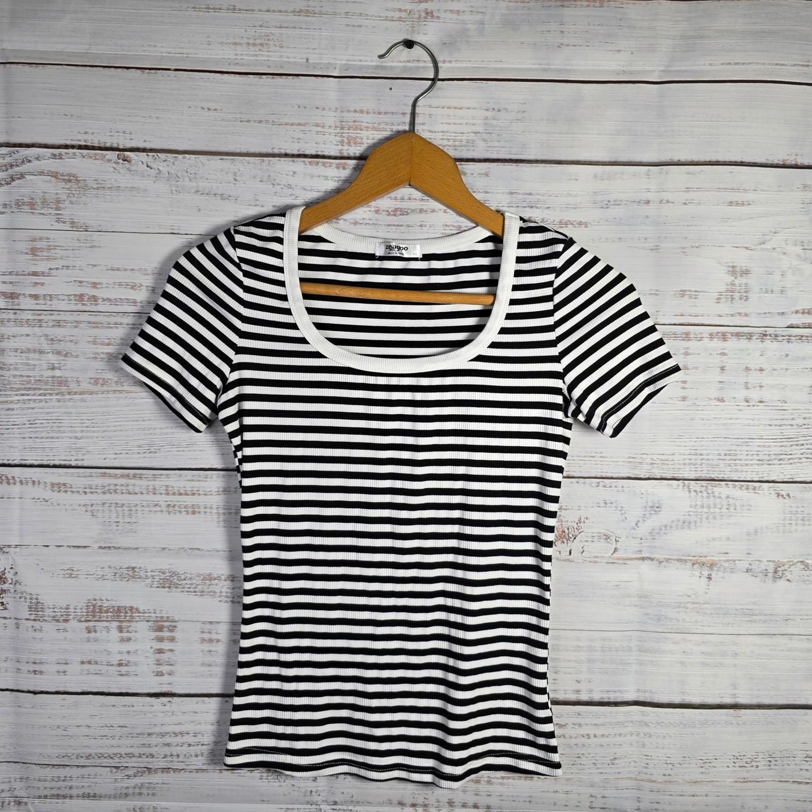 Zeagoo Ribbed Scoop Neck Tee Bundle XS Green Beige Striped Stretch Tops