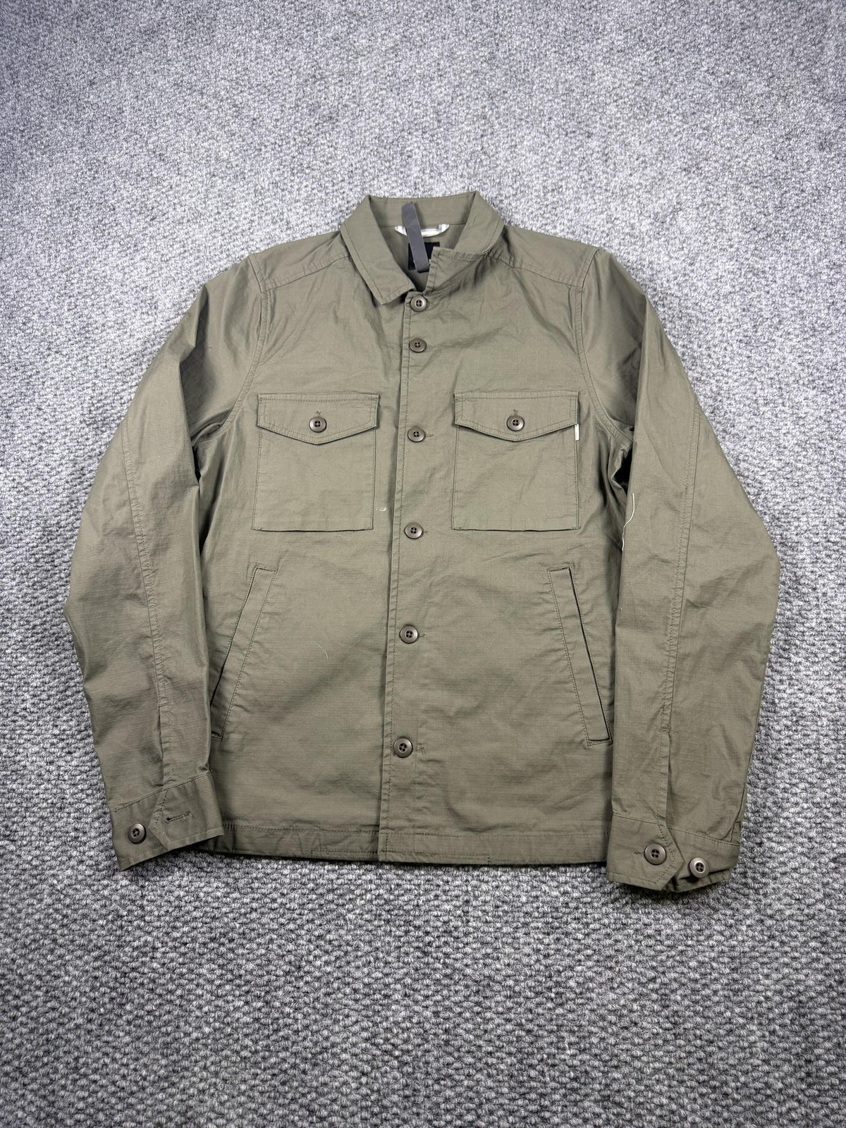 Vuori Jacket Mens Small Green Canvas Military Button Front Lightweight Outdoor