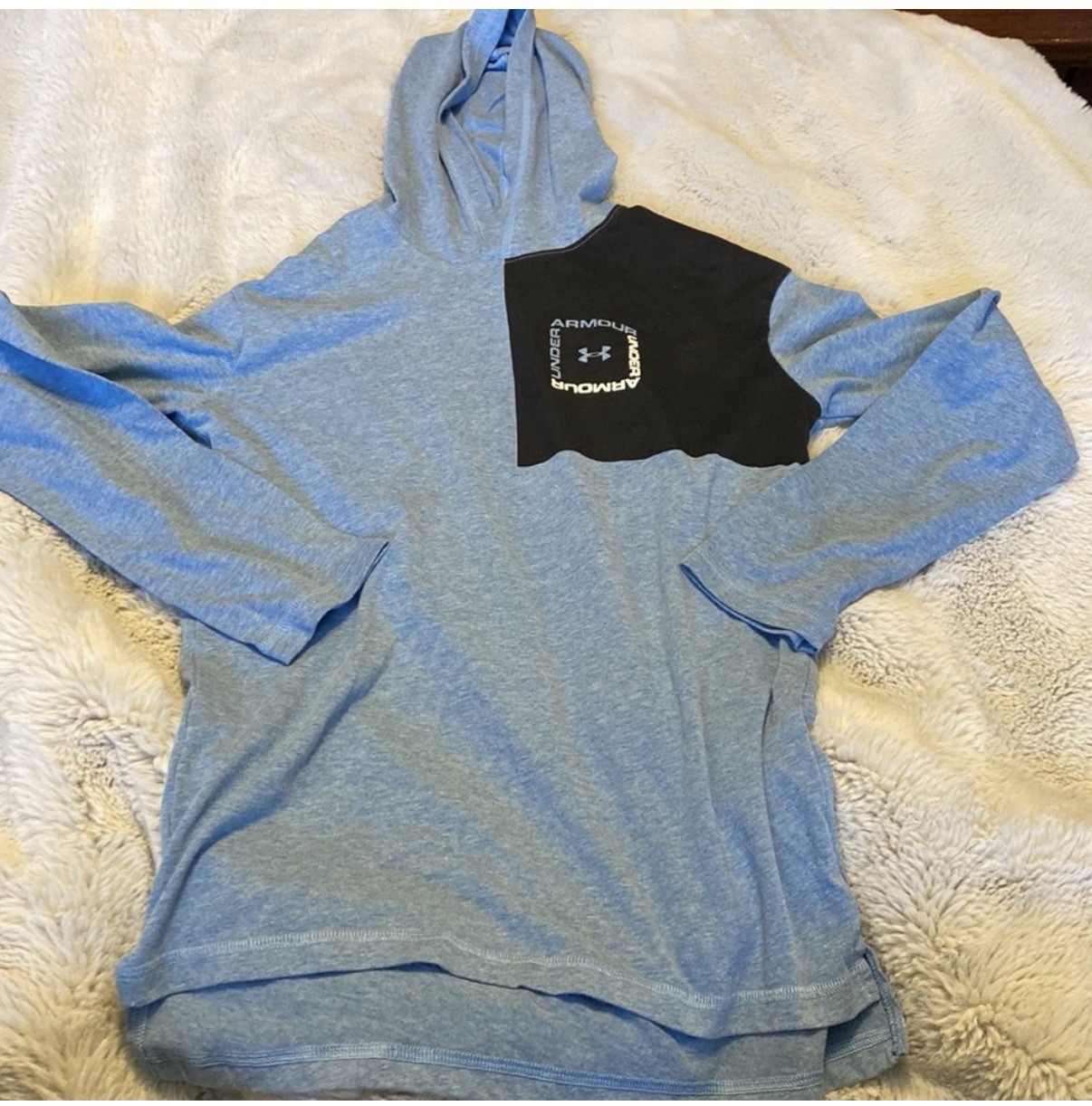 Under Armour HeatGear Youth Blue/Black Pullover Hoodie Loose Fit Graphic YLG
