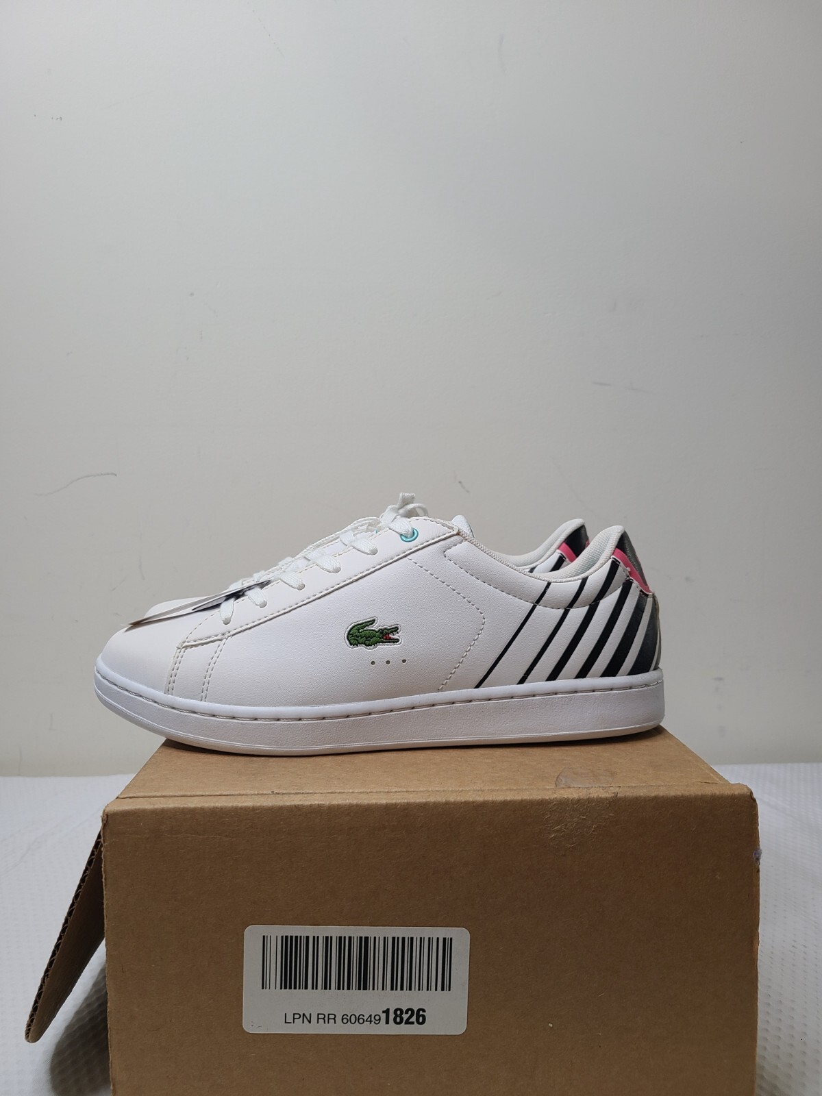 Lacoste Women’s White Black Carnaby EVO 118 2 Sneakers Size US 5.5 No Box