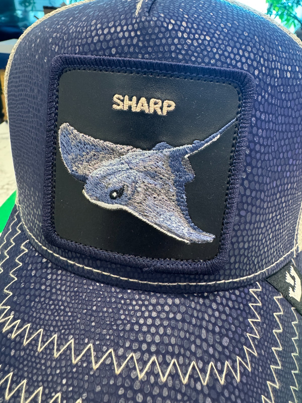 Goorin Bros The Farm “Sharp” Stingray Trucker Hat Deep Sea Navy Friday Drop NWT