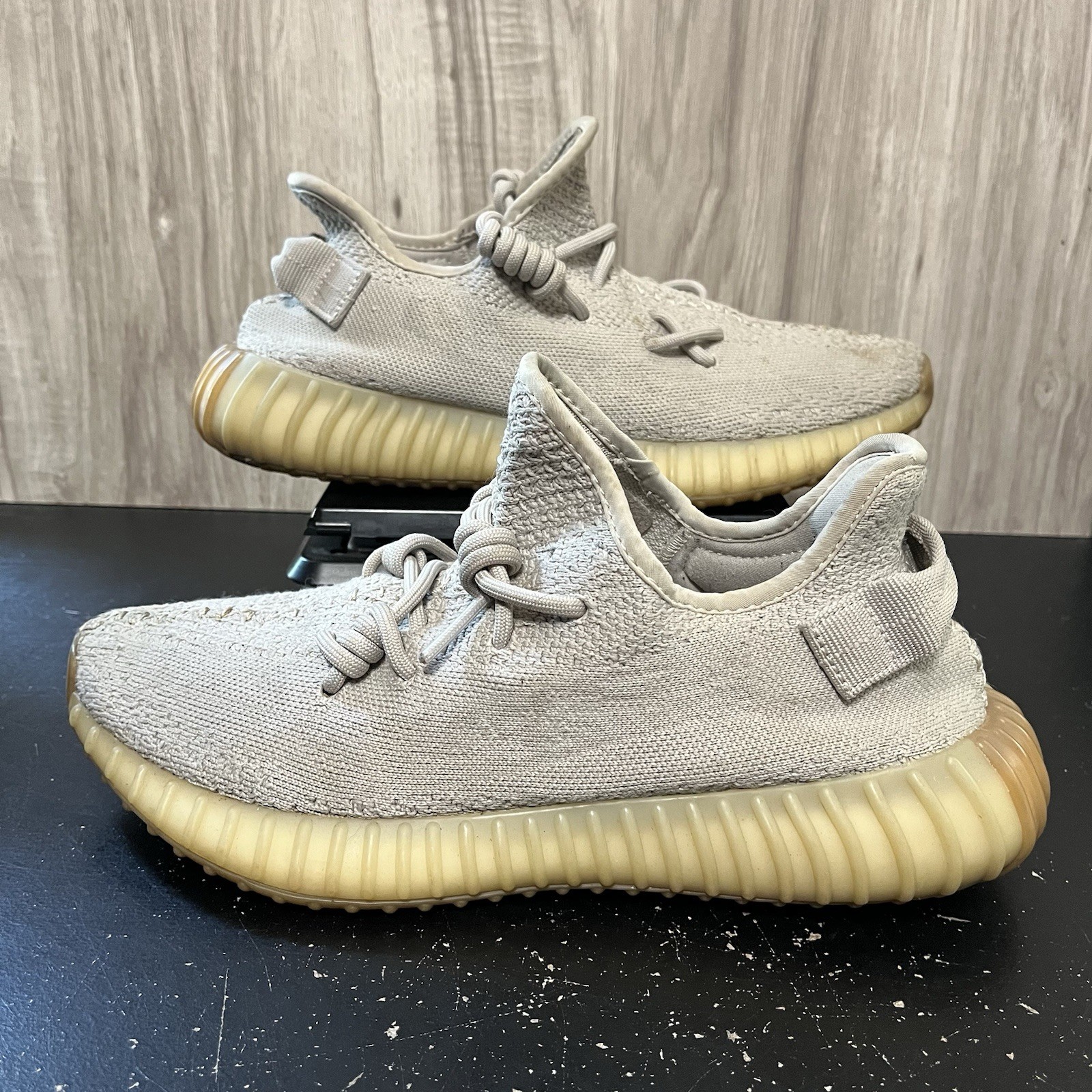 adidas Yeezy Boost 350 V2 Low Sesame Men’s Size 9