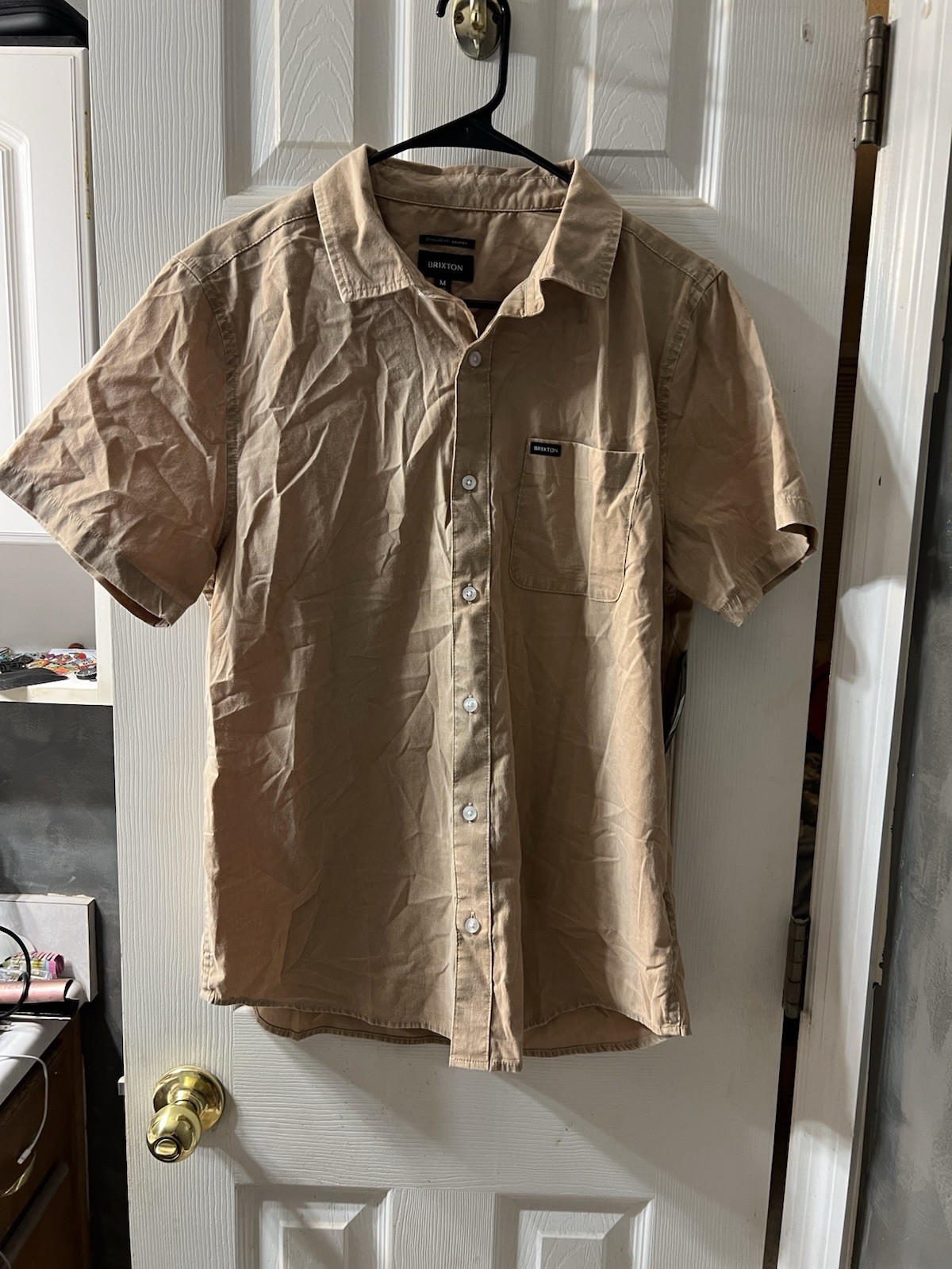 Men’s Med Brixton Charter Sol Wash Shirt- Oat Milk, Short Sleeve, Button-Up NWT