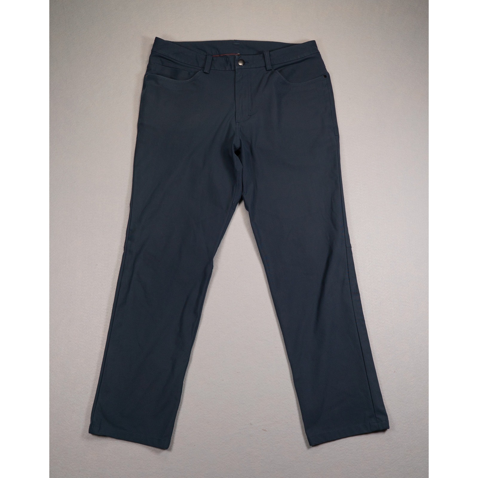 Lululemon Men ABC Pant 32 Navy Blue Stretch Performance Casual Golf Travel Pants