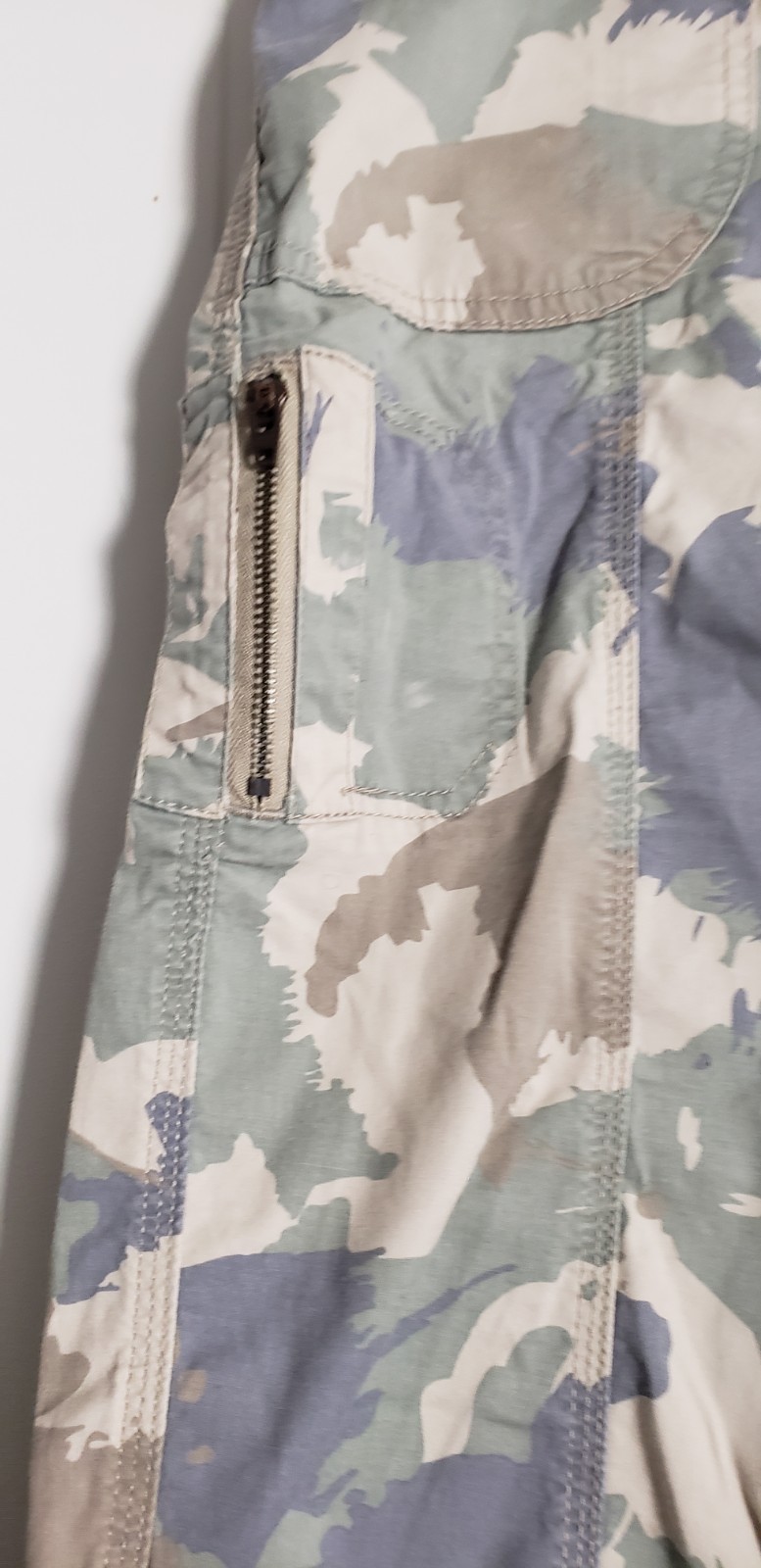 Old Navy Women’s Camo Cargo Shorts Size 8 Cotton/Spandex Stretch Pockets