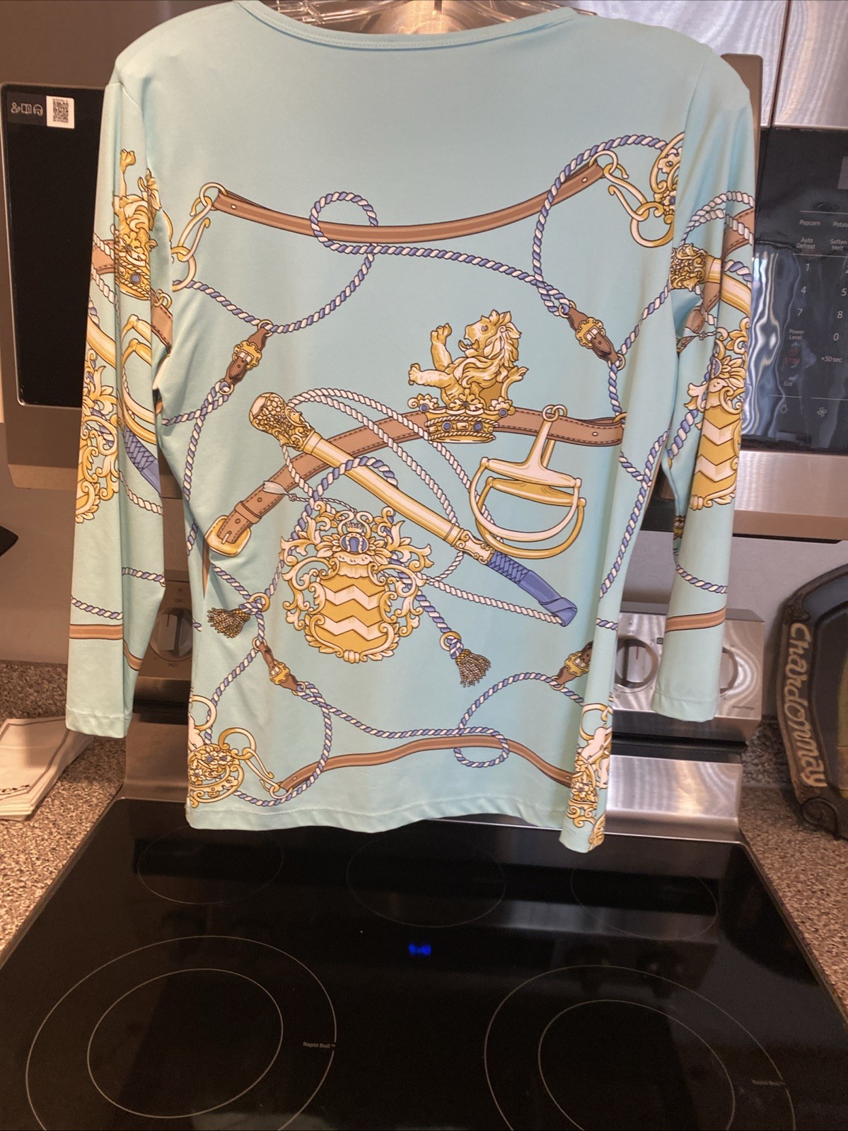 J McLaughlin Top Size Medium Crewneck Quarter Sleeve Rope Chain Print Equestrian