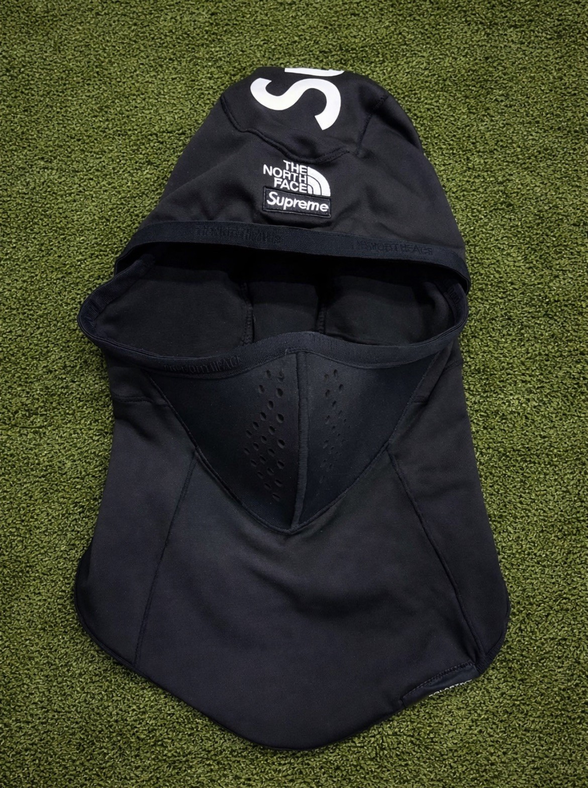 Supreme x The North Face RTG Balaclava New with Tags🔥 FREE SHIPPING✅