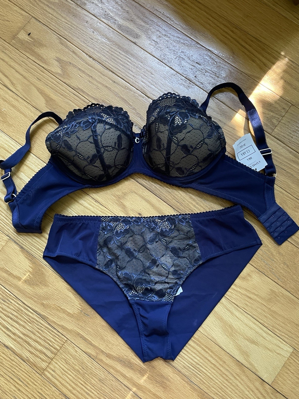 Comexim Clara Plunge Bra Set 30GG/XL Navy Blue Floral Lace Underwired