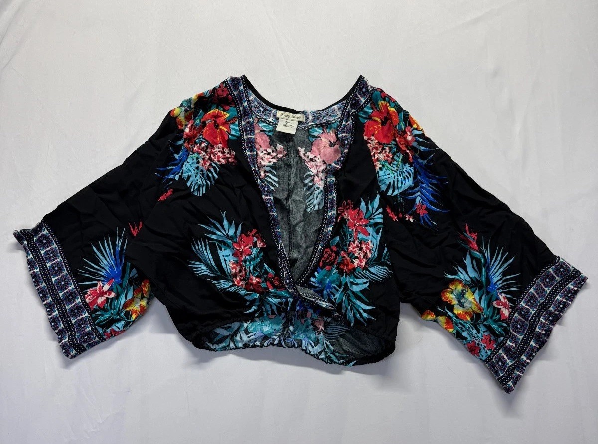 Flying Tomato Cropped Blouse Top Womens Small Black Multi Floral Print Rayon