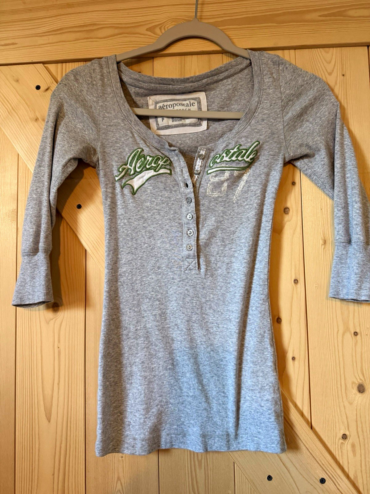 Aéropostale Gray Stretch Henley Top 3/4 Sleeve Slim Fit Knit Size S