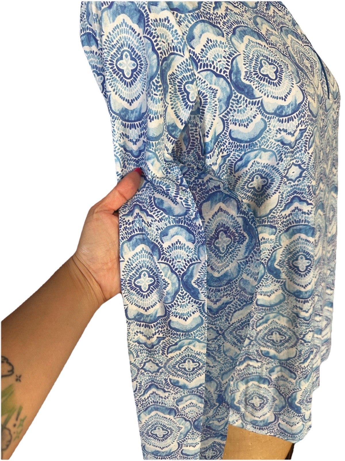 IBKUL Long Sleeve Mock Neck Top 1/4 Zip Pullover Blue Watercolor Sz L Summer