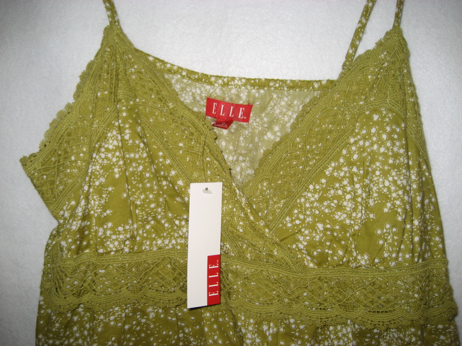 Juniors ELLE Spaghetti Strap Green Top – Size XL – New with Tag