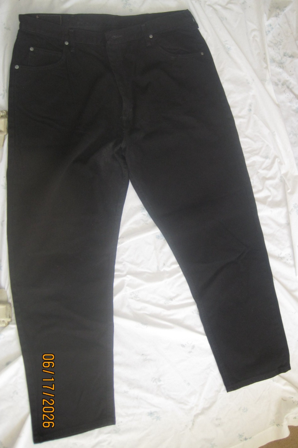 Brand New Wrangler 5 Star Premium Relaxed Fit 42×32 Black Straight Leg Jeans