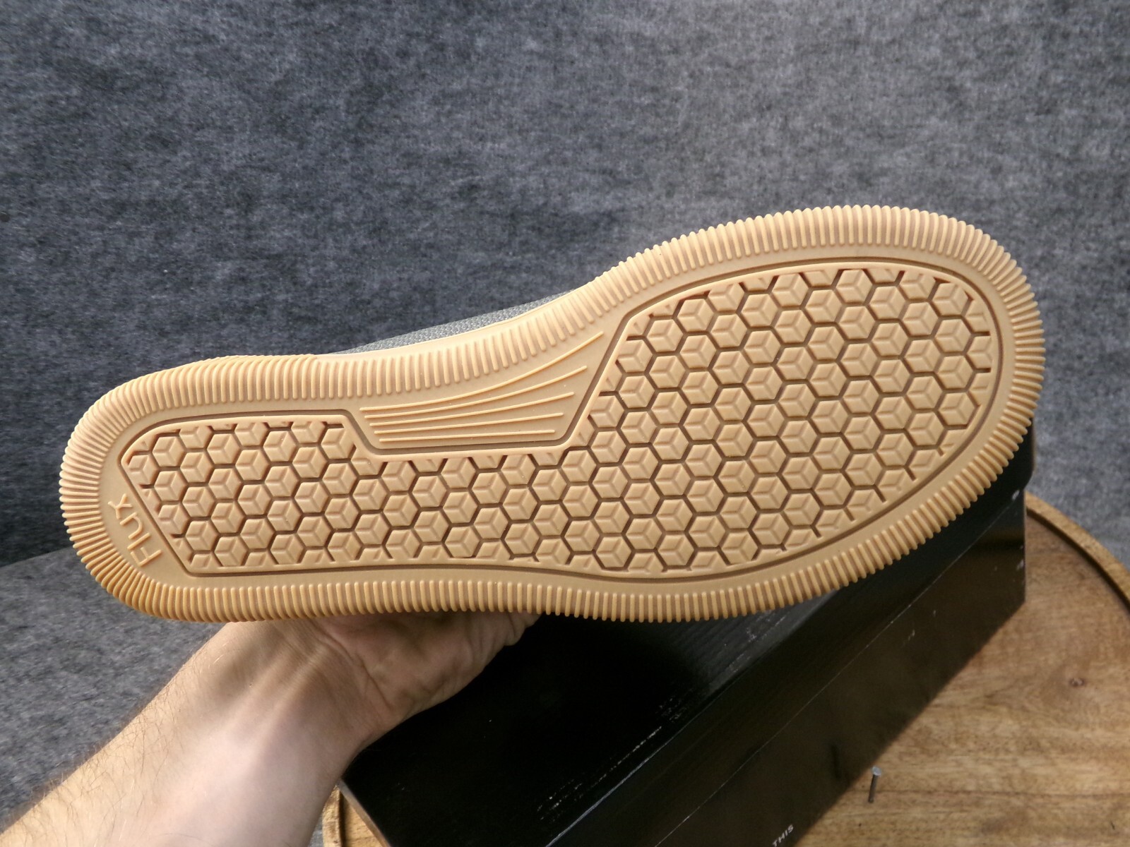 Flux Adapt Trainer Olive Gum Barefoot Athletic Knit Shoes Sneakers Mens Size 10