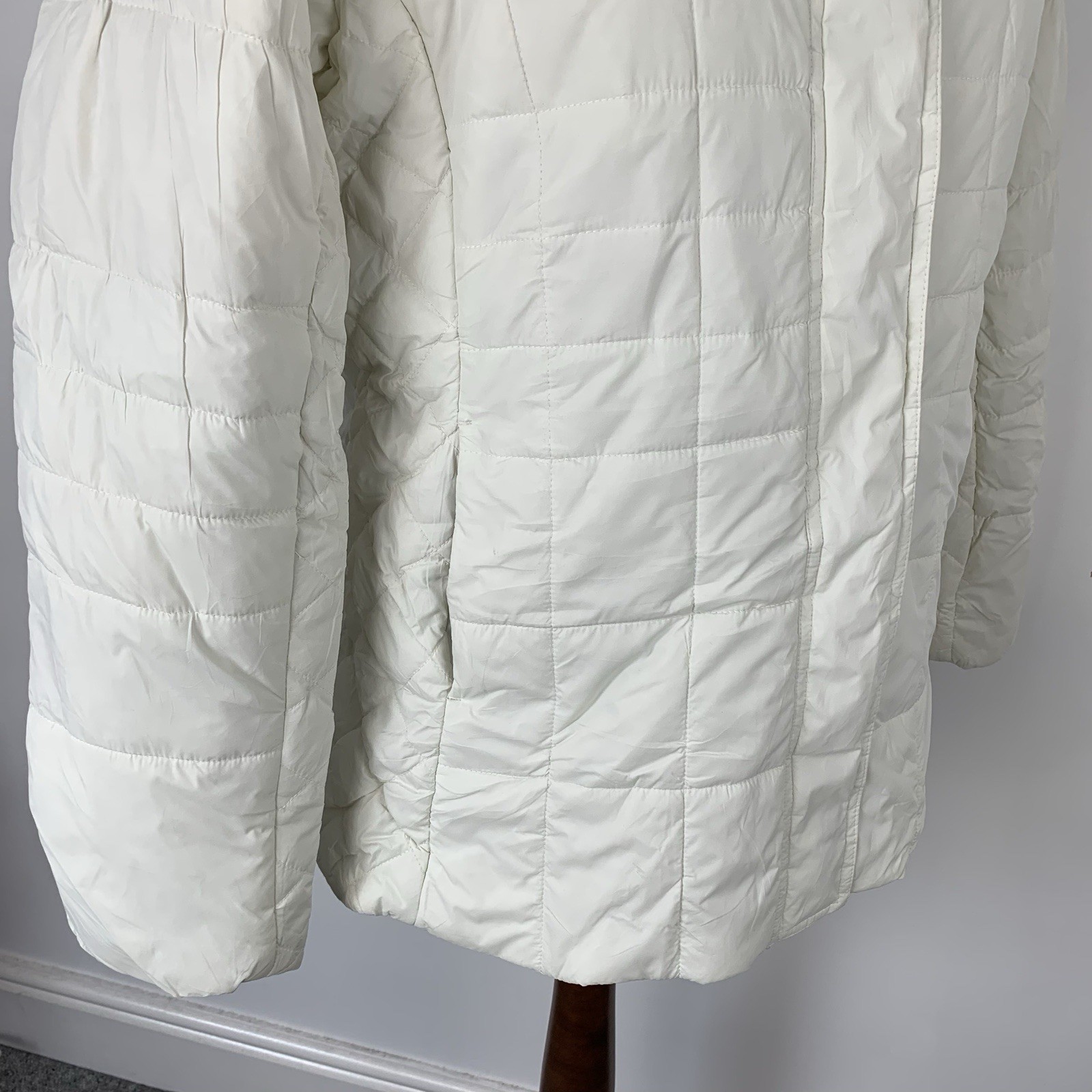 Tommy Hilfiger Quilted Jacket Womens Large White Hood Faux Fur Trim Winter Coat