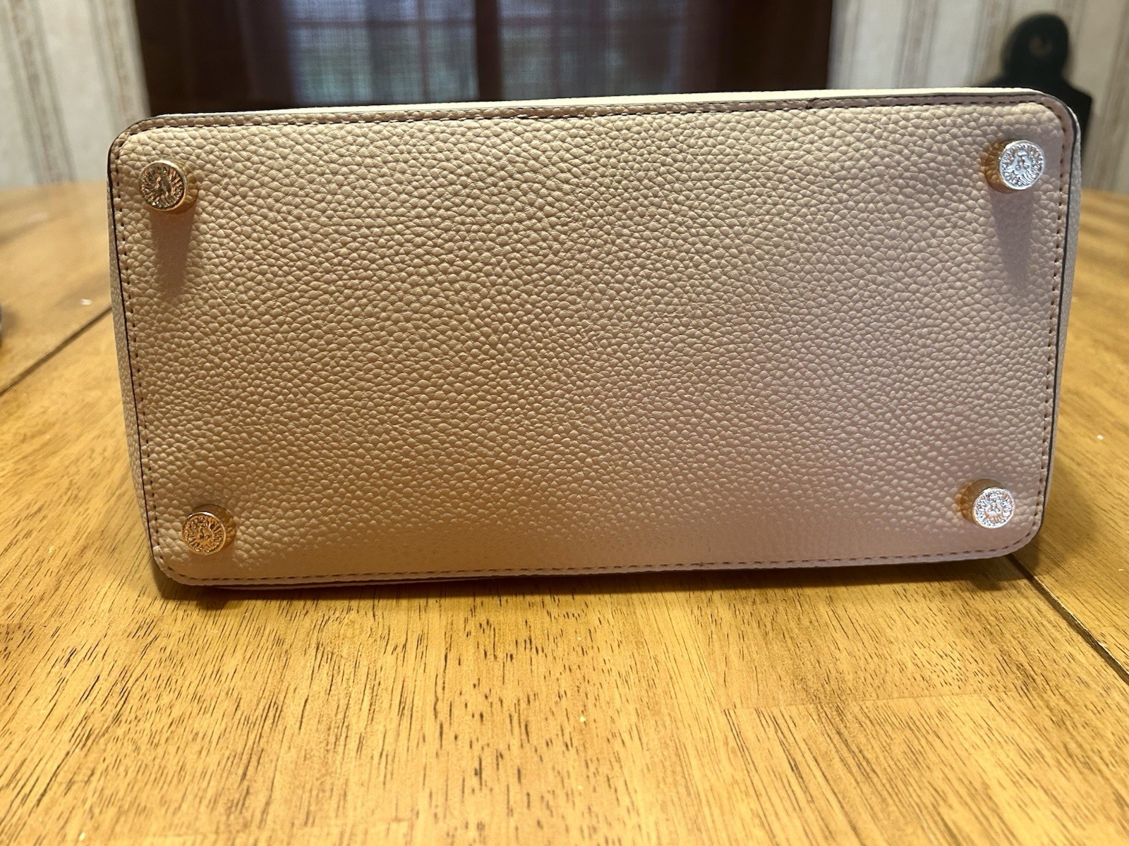 Anne Klein Beige Pebbled Tote Top Handle Magnetic Closure Zip/Snap Pockets