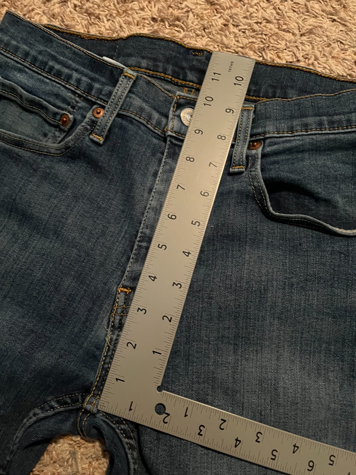 EUC Levi’s 502 Jeans Regular Fit Tapered Mens tag=31×32 (MEASURED 31×29) (9632)
