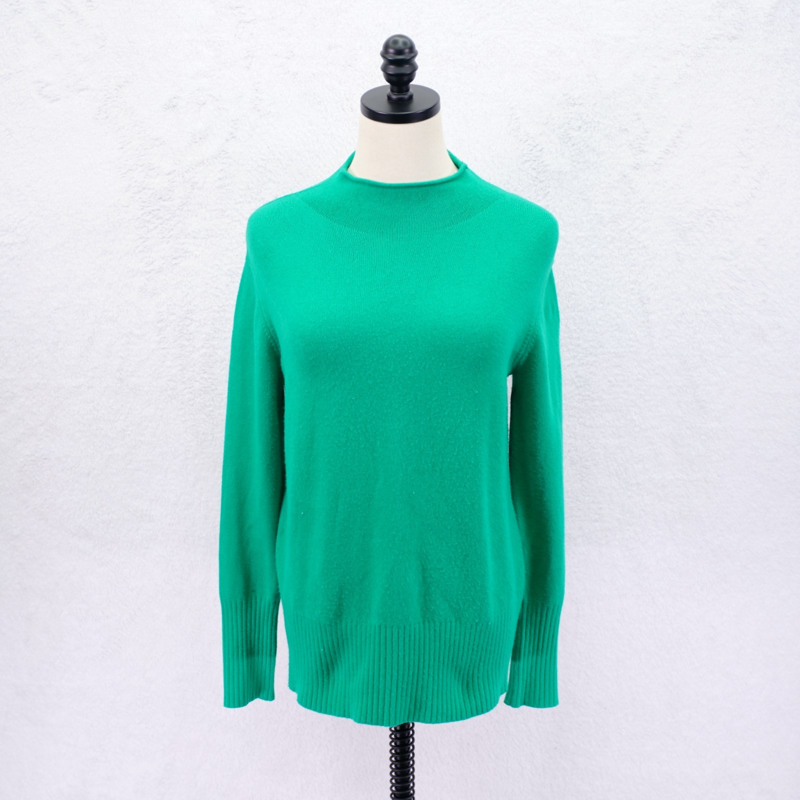 French Connection Large Green Acrylic Knit Long Sleeve Mock Neck Sweater