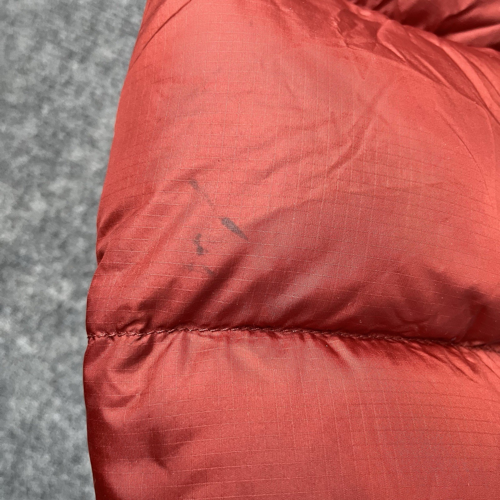 The North Face Nuptse 700 Down Fill Puffer Jacket Mens XS Black Red Full Zip