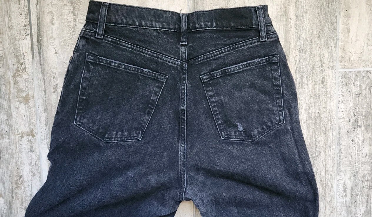 Abercrombie & Fitch Curve Love 90s Straight Ultra High Rise 29/8 R Black Jeans