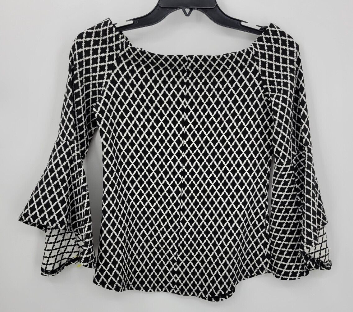 Karen Kane Top Womens Medium Black White Geo Print Bell Sleeve Artsy Blouse