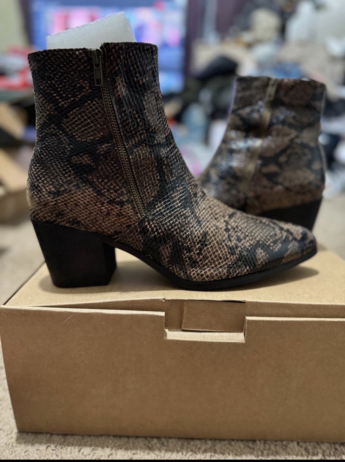 ASOS DESIGN Women’s Brown Snake Print Chelsea Ankle Boots Pointed Toe Zip W