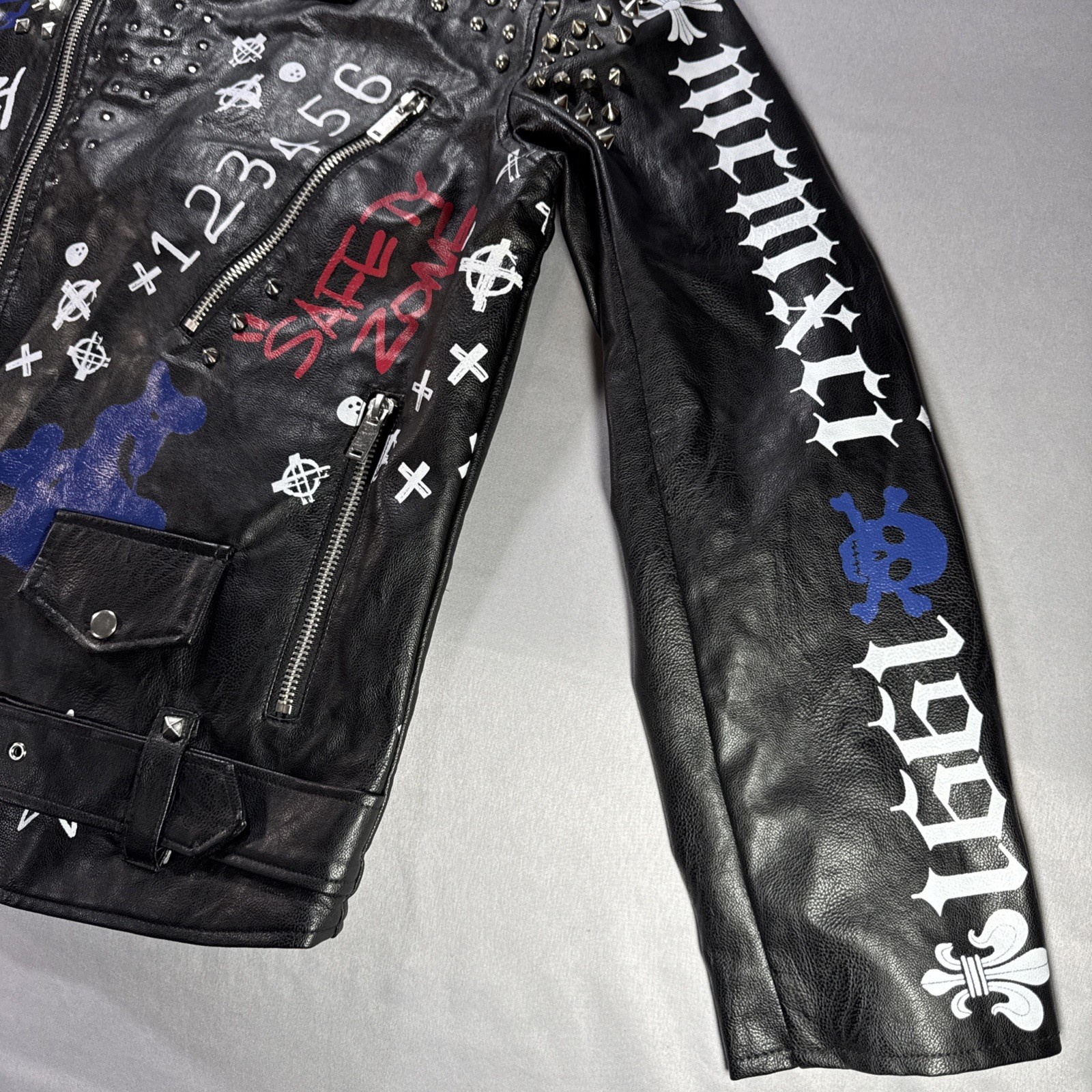 Smoke Rise Graffiti Vegan Leather Jacket Large Studded Punk Rock Moto Music NWT
