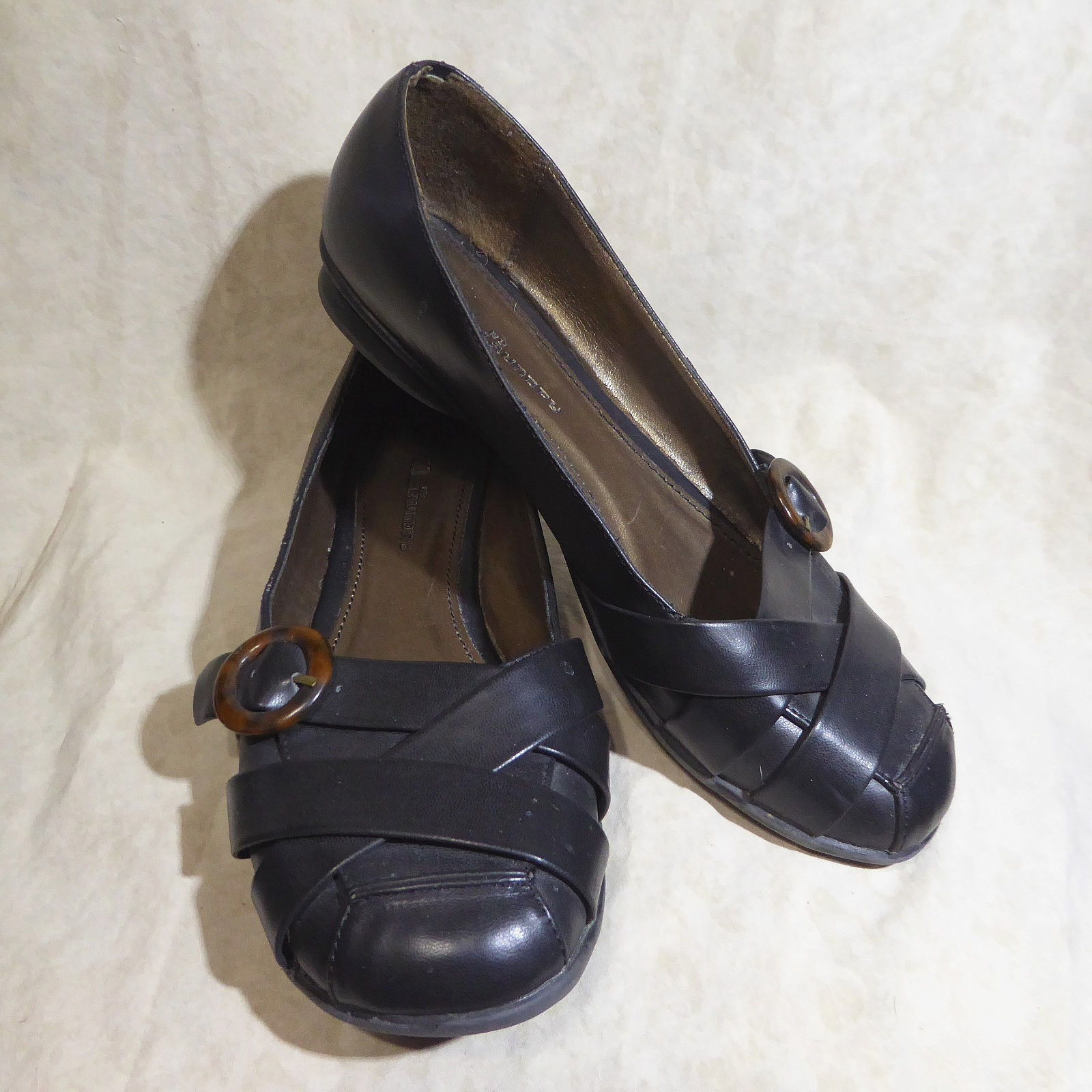 🩰 CL by Laundry Vintage Ballet sz 9 M Black Leatherette; Buckle Strap Details