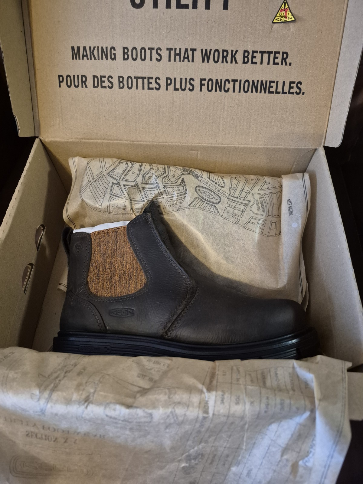 KEEN Steel Toe boots women NEW