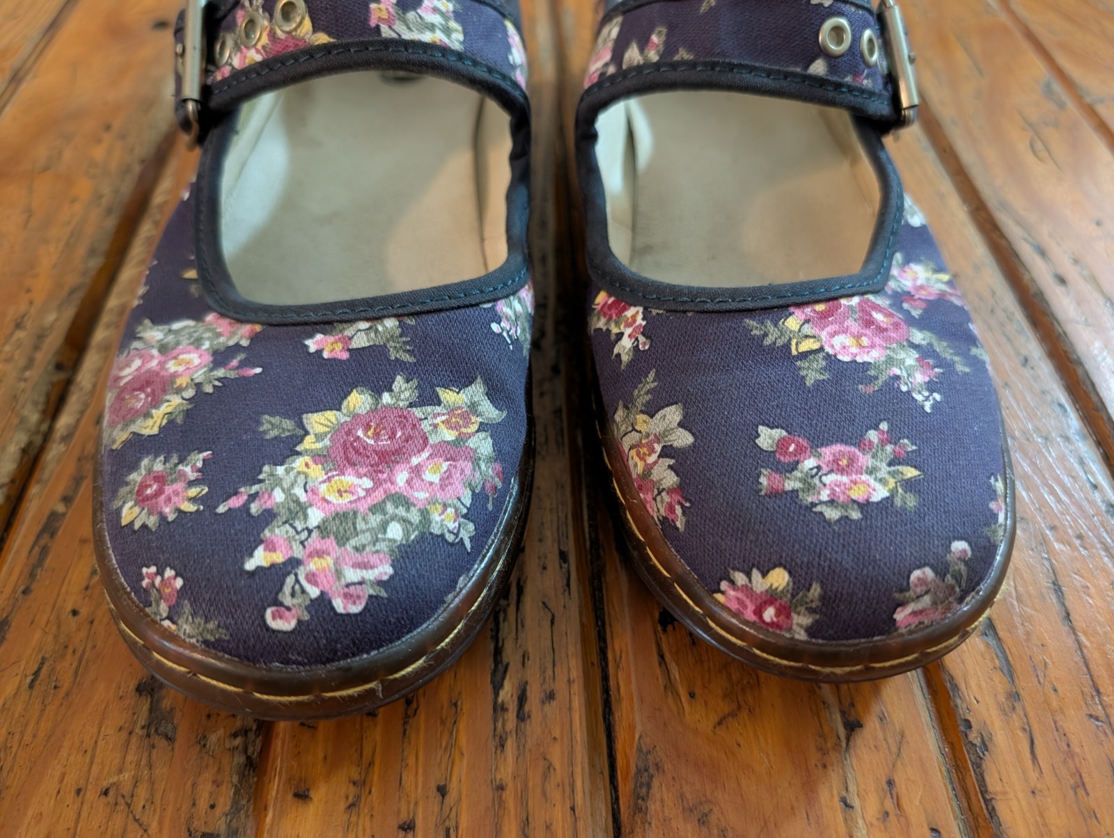 Dr. Martens Carnaby Floral Mary Jane Shoes Women’s 7 EU 38 Canvas Mary Janes Y2K