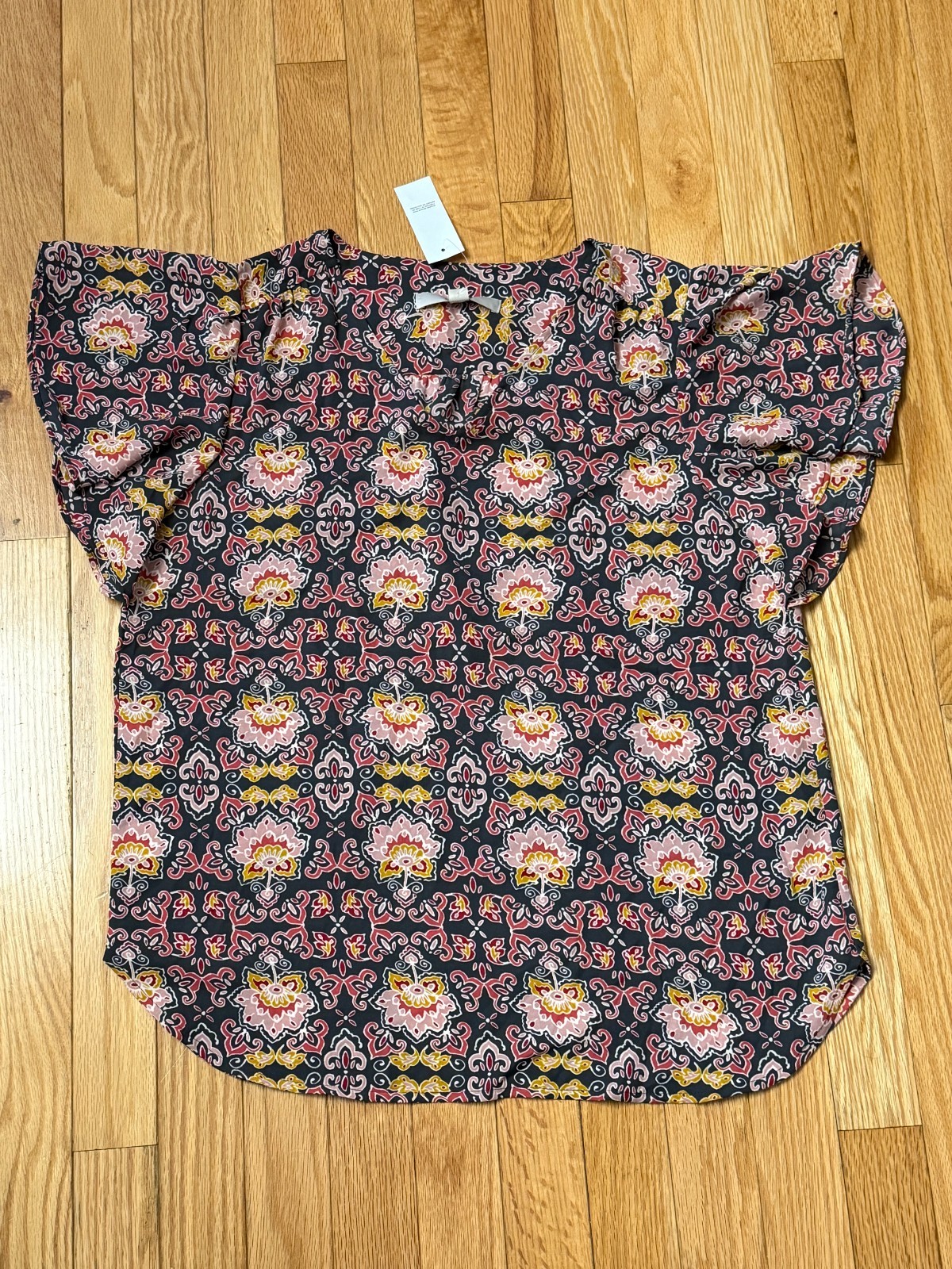 Loft Women’s Flutted Short Sleeve Pullover Blouse-Lightweight -Choice of Size