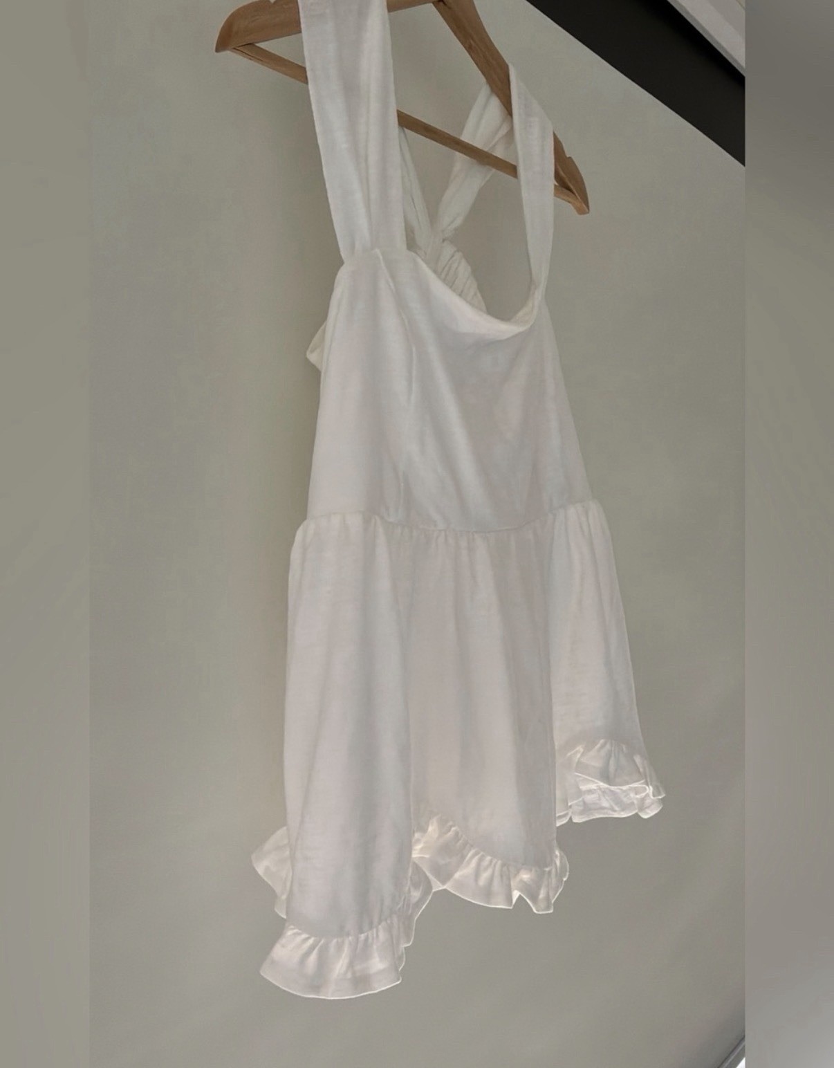 CeCe White Knot-Back Ruffle Top Size M Sleeveless Blouse New NWT Summer Spring
