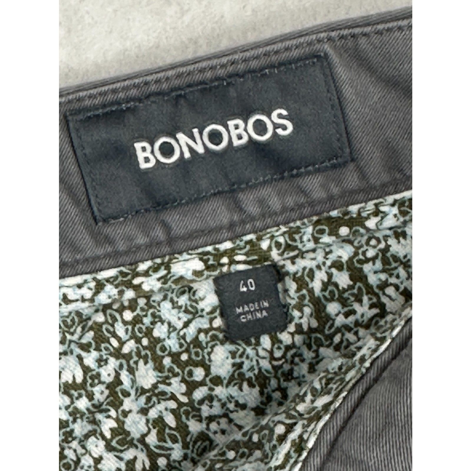 Bonobos, Men’s Shorts Size 40, Gray, 5″ Inseam, see pictures for wear