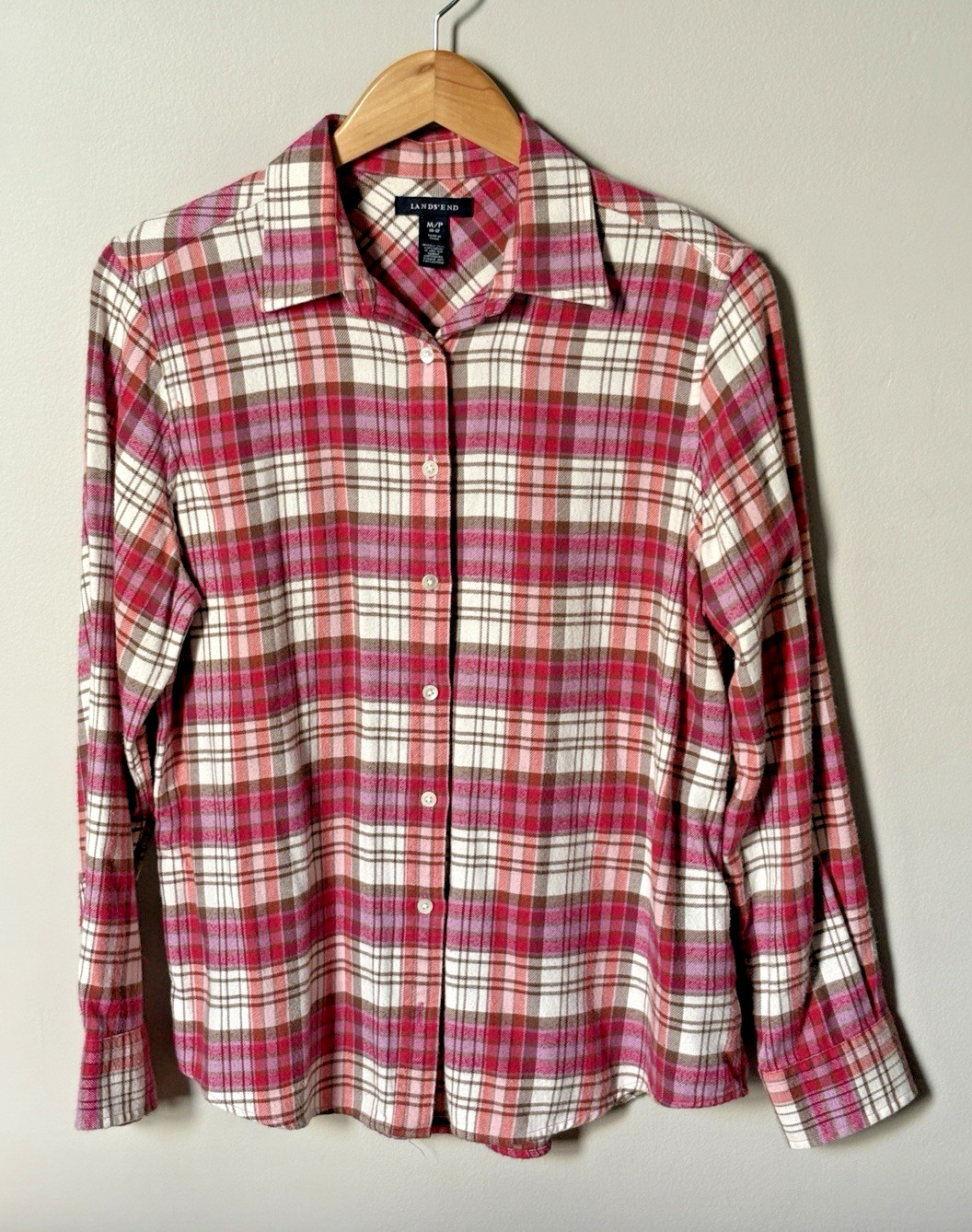 Cozy Feminine: Lands’ End Petite Medium Women’s Button Up Flannel Pink/White
