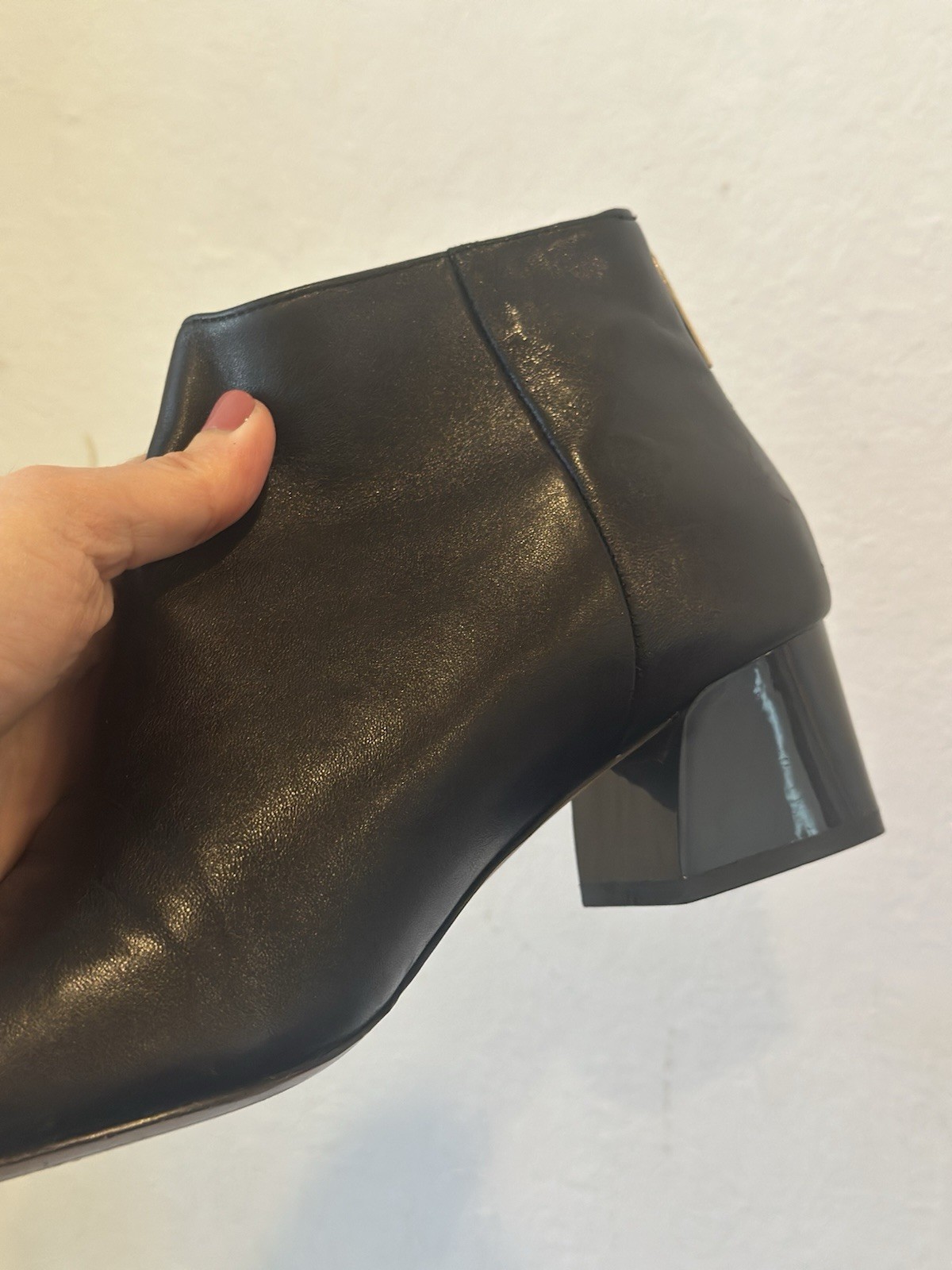 Karl Lagerfeld Paris Black Leather Ankle Booties Zip Women’s Size 8/38.5