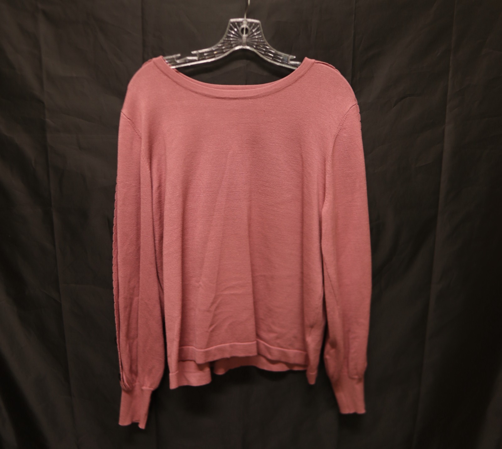 Carmen Marc Valvo Dusty Rose Button Sleeve Sweater Women’s Medium
