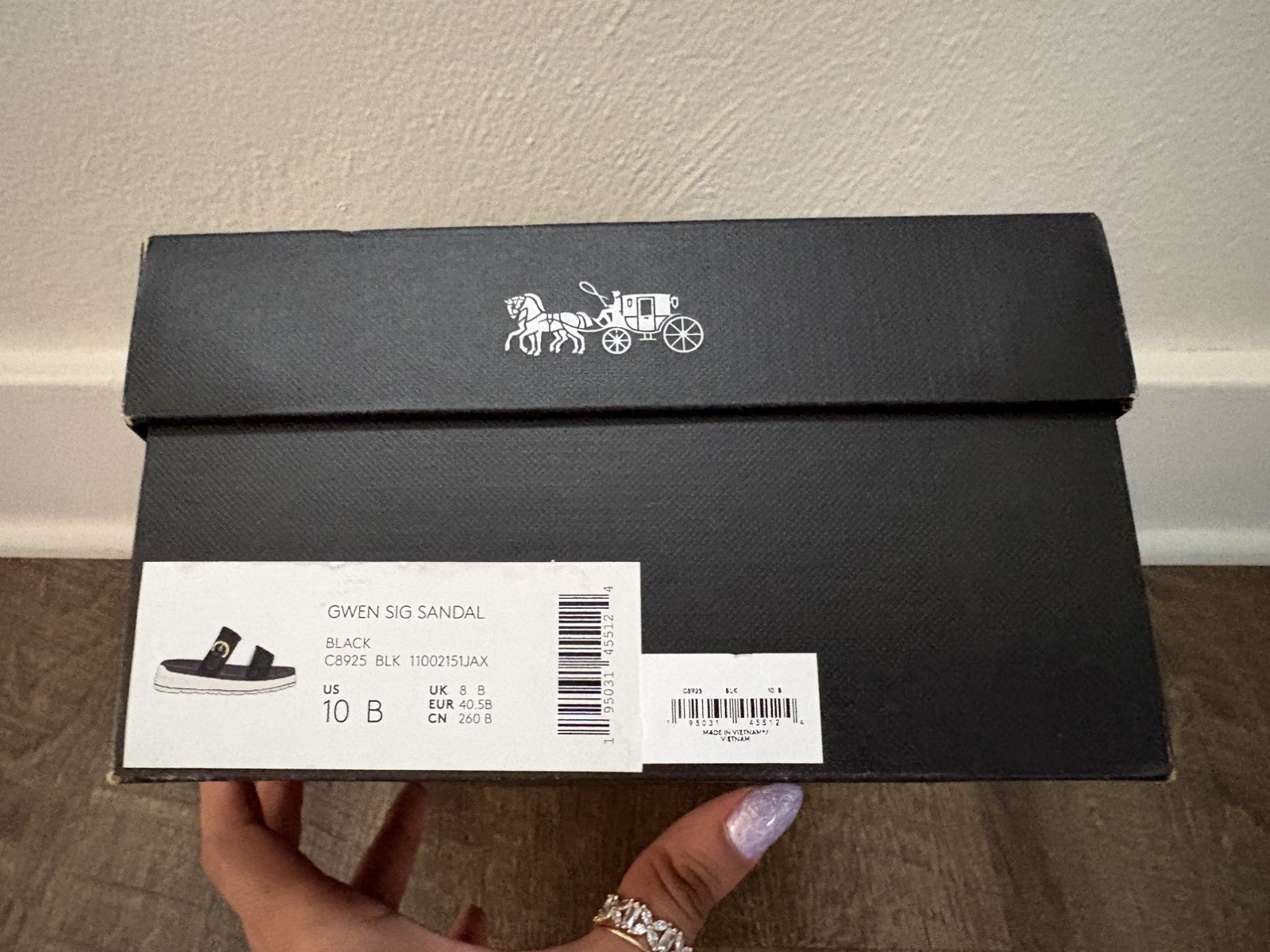 Beautiful Coach Black GWEN SIG SANDAL C8925 BLK CC704. Size 10 B