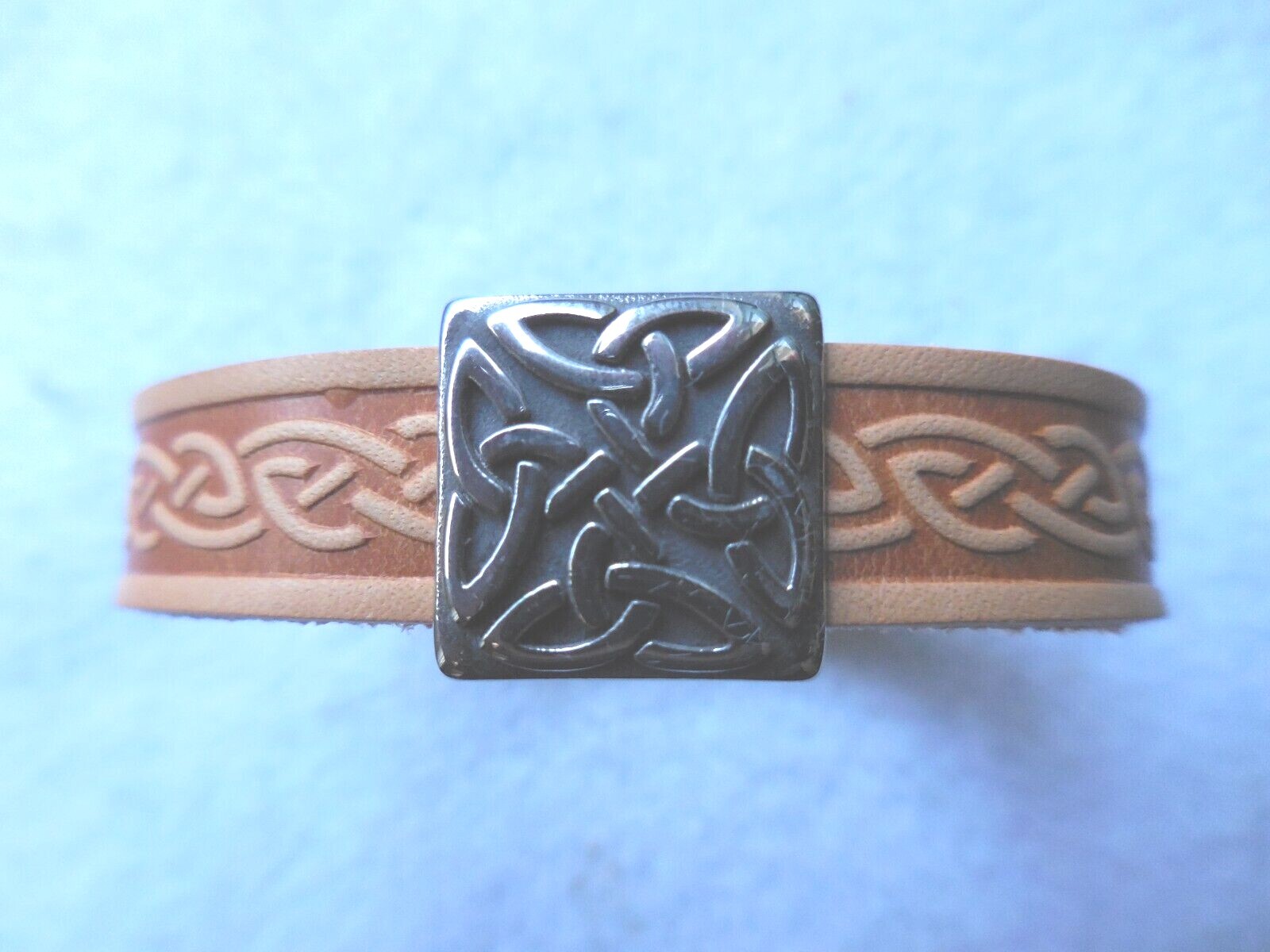 Lee River Braden Leather Cuff Bracelet, natural color, large, Irish Leather