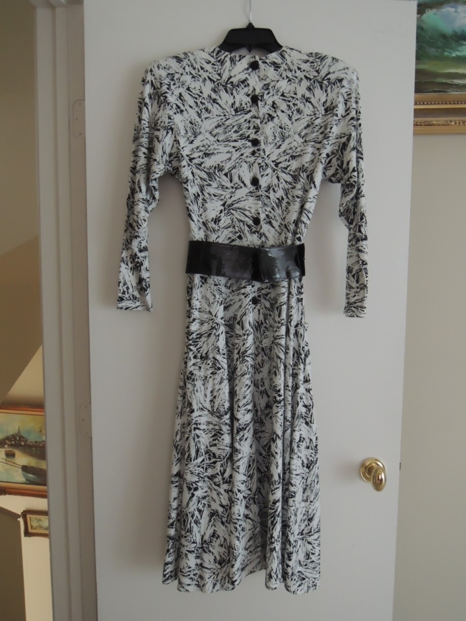 Ladies Dress Size 10 B/W Artsy Pattern Midi L/S Defined Waist by ALL THAT JAZZ