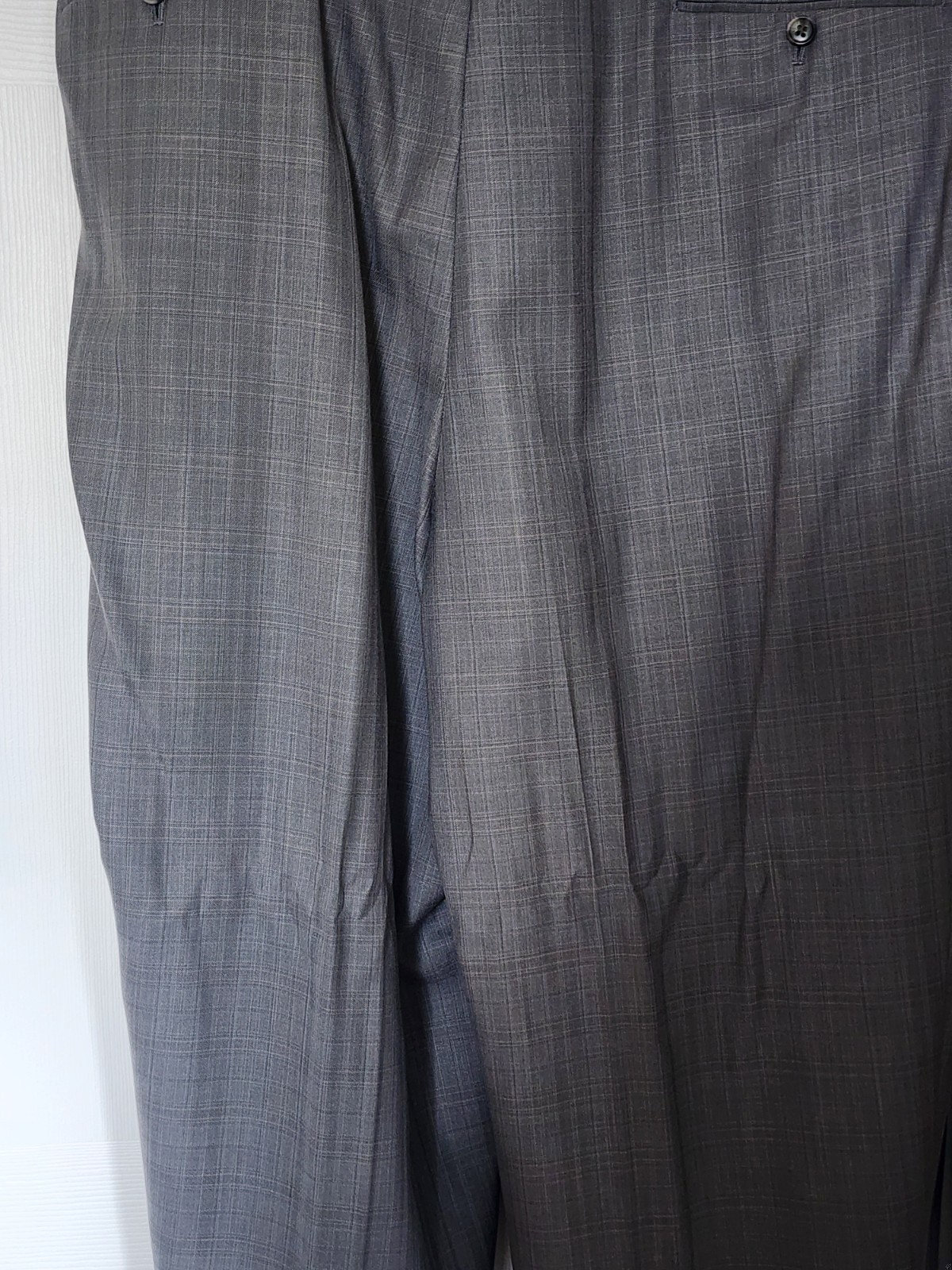 Gray Plaid 2-Piece Suit Men’s Size 50XL Big & Tall Single-Breasted 4-Button