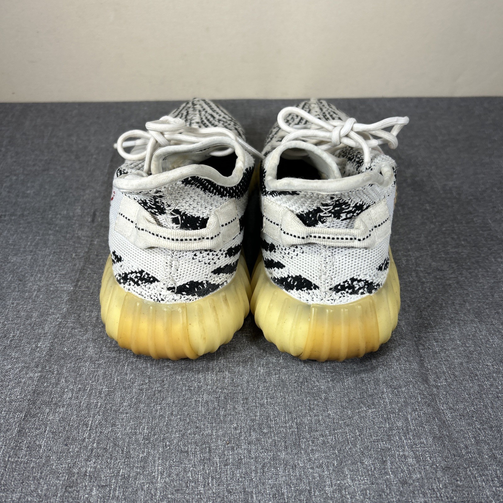Adidas Yeezy Boost 350 V2 Zebra Men Size 11.5 CP9654 White Grey Shoes * no Box