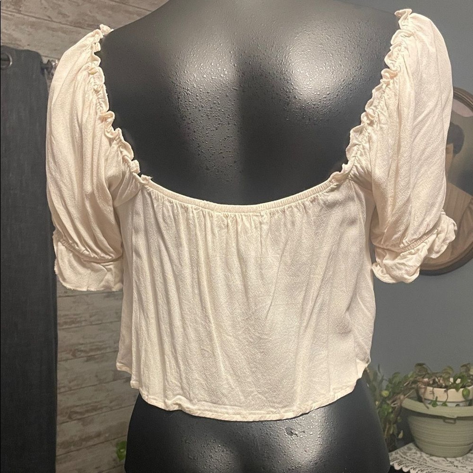 La Hearts Cream Ruffle Crop Top